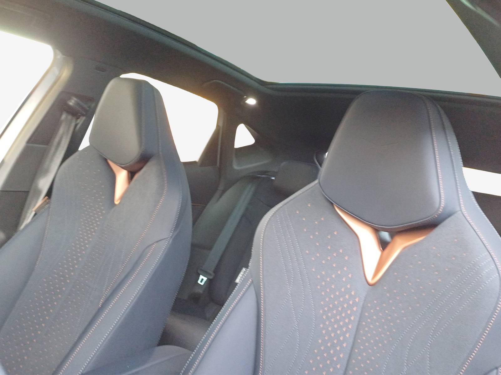 CUPRA Tavascan Type 9 77 kWh Adrenaline-image-14