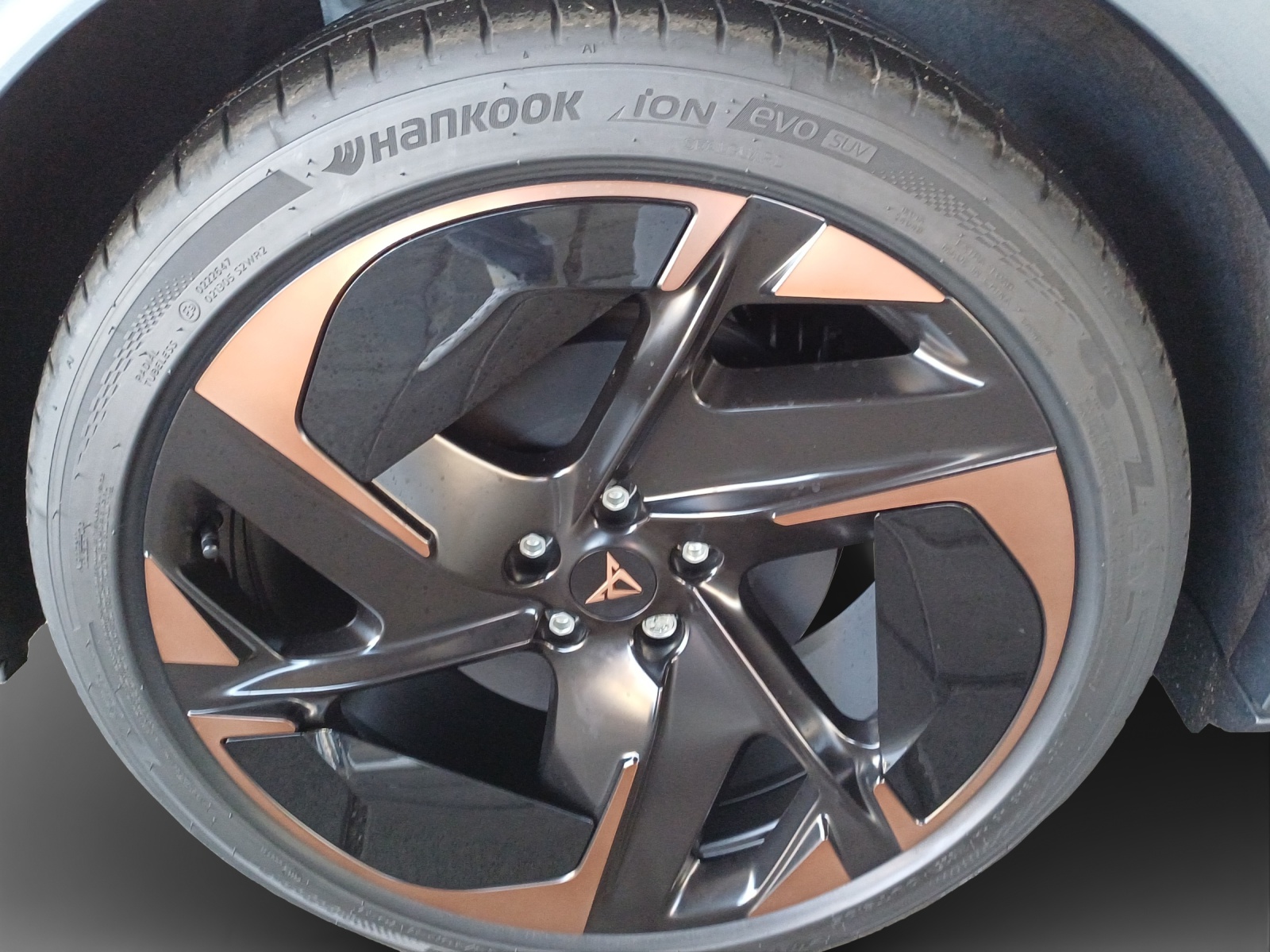 CUPRA Tavascan Type 9 77 kWh Adrenaline-image-13