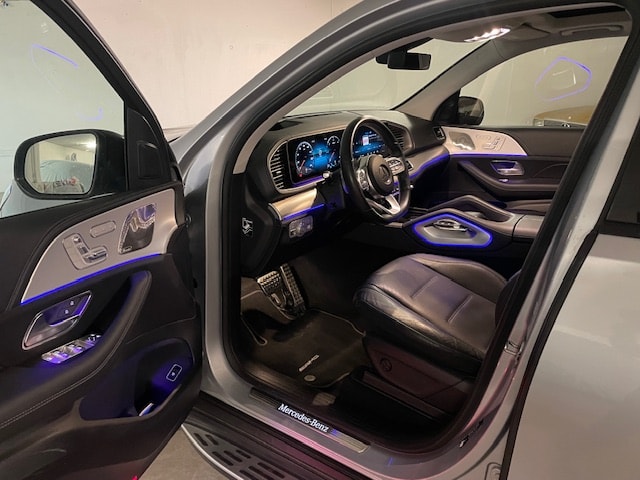 MERCEDES-BENZ GLE 400 d 4Matic AMG Line 9G-Tronic-image-4