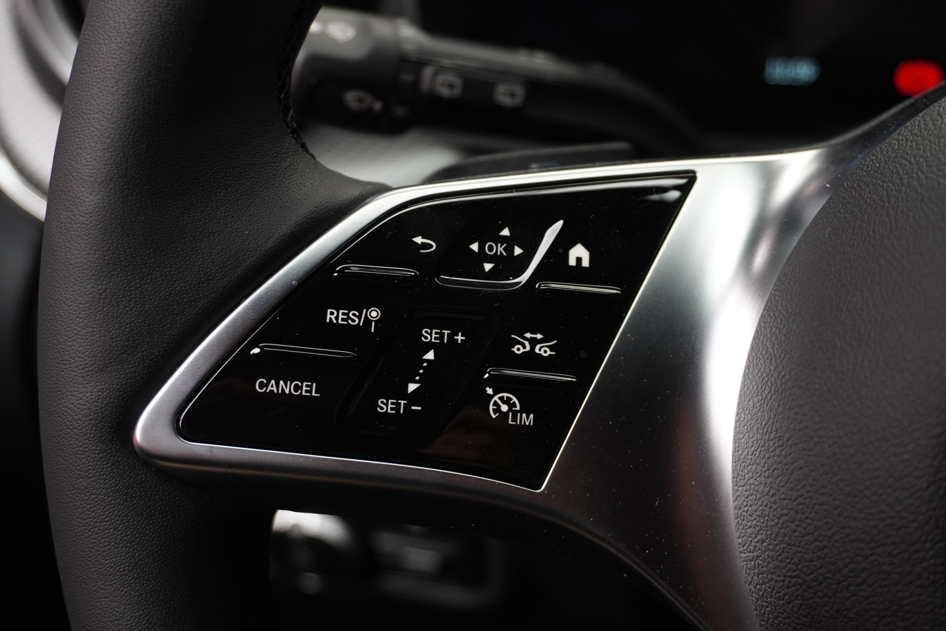 MERCEDES-BENZ V 250 d lang TREND 4Matic-image-6