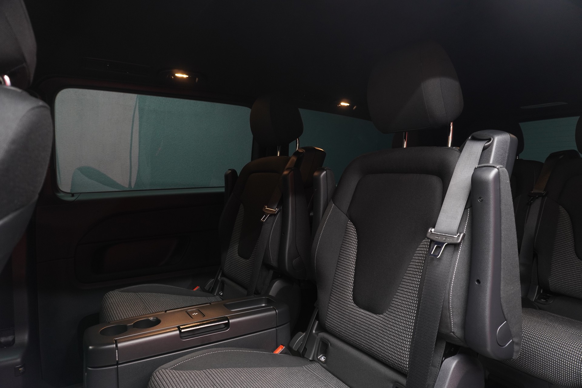 MERCEDES-BENZ V 250 d lang TREND 4Matic-image-12