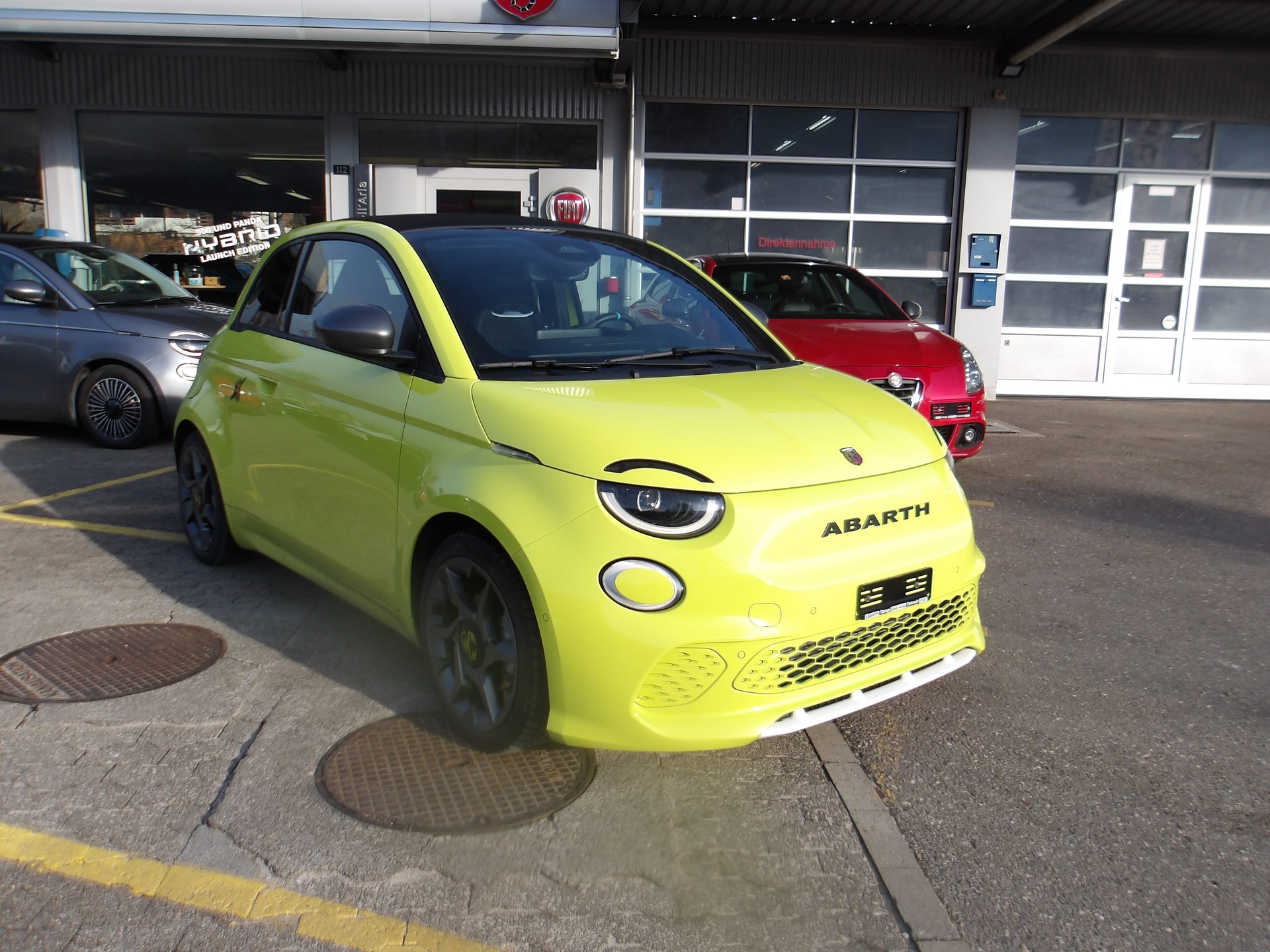 FIAT Abarth Cabrio 500e Scorpionissima-image-7
