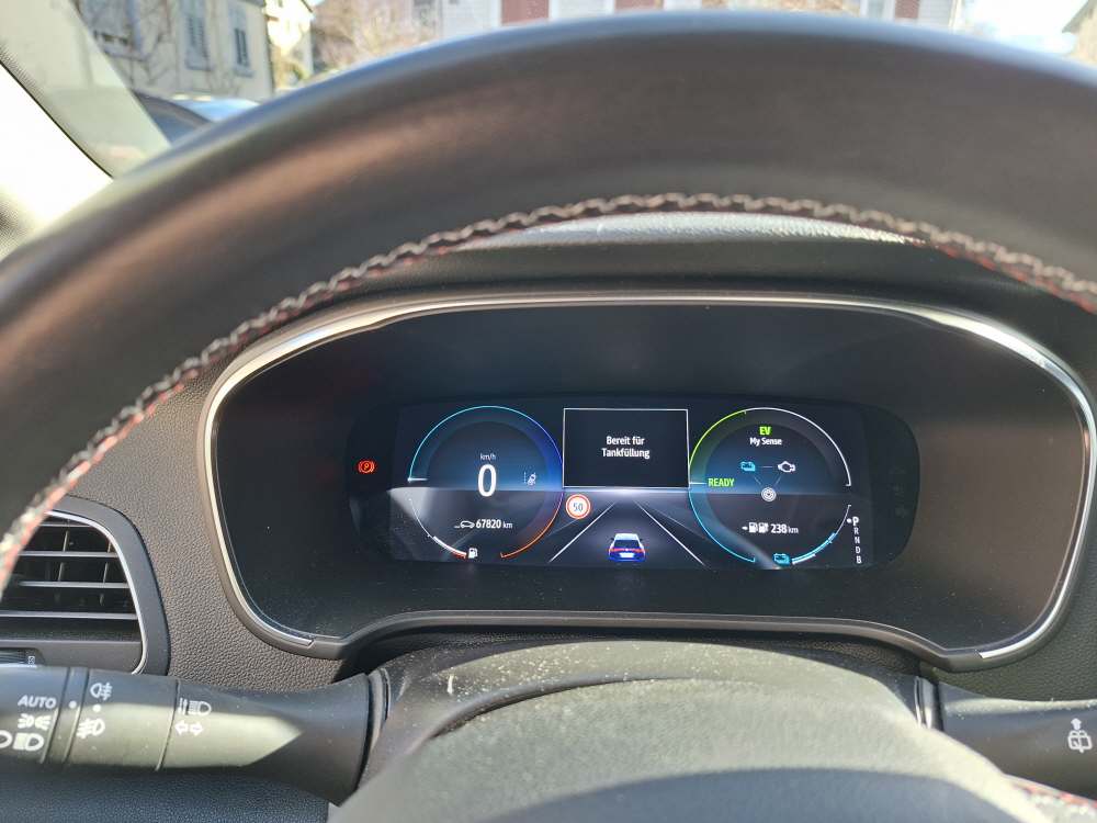 RENAULT Mégane Grandtour 1.6 E-Tech Plug-in R.S. Line-image-13