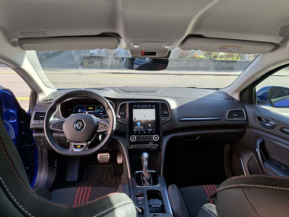 RENAULT Mégane Grandtour 1.6 E-Tech Plug-in R.S. Line-image-8