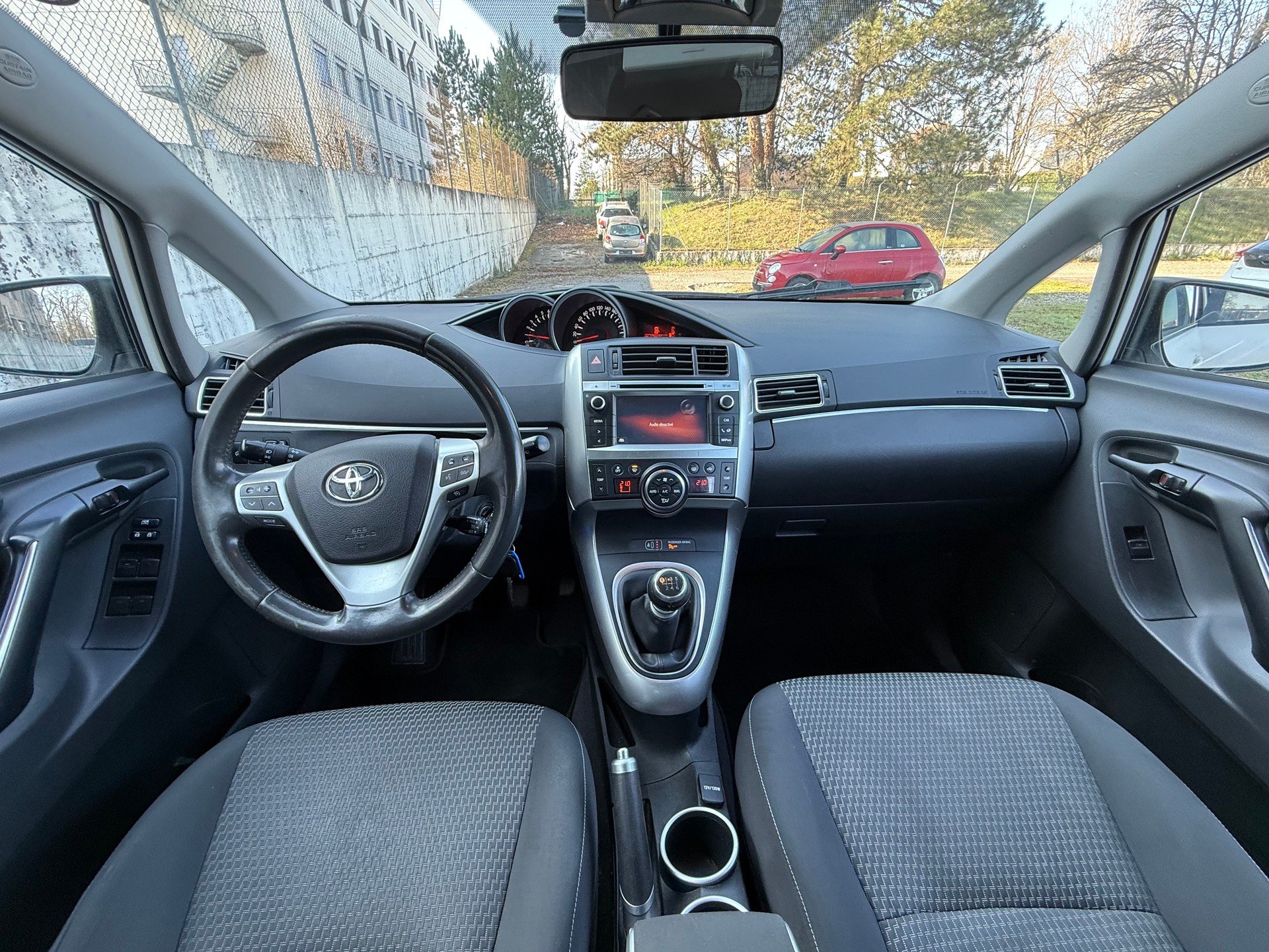 TOYOTA Verso 1.8 Trend-image-8