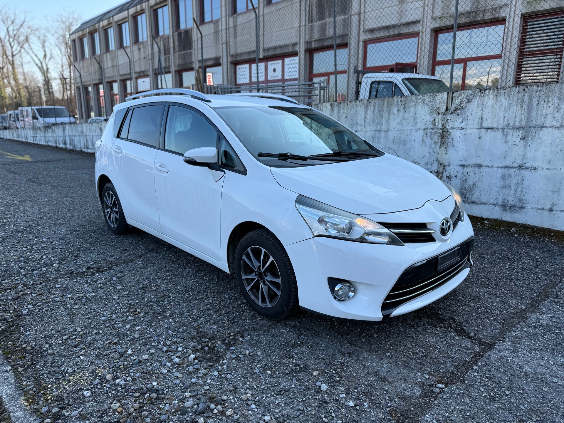 TOYOTA Verso 1.8 Trend-image-4