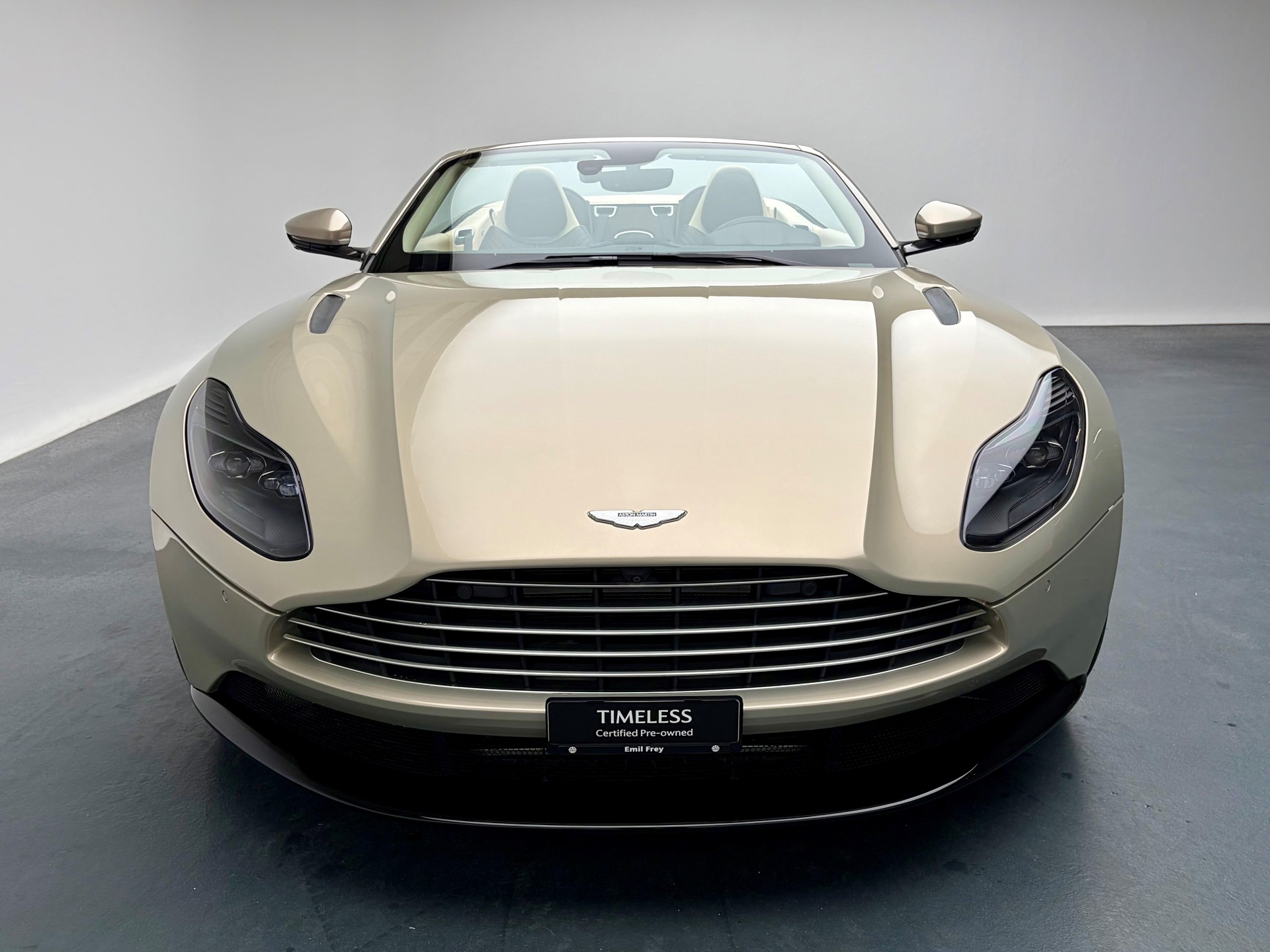ASTON MARTIN DB11 Volante 4.0 V8 Bi-Turbo-image-21