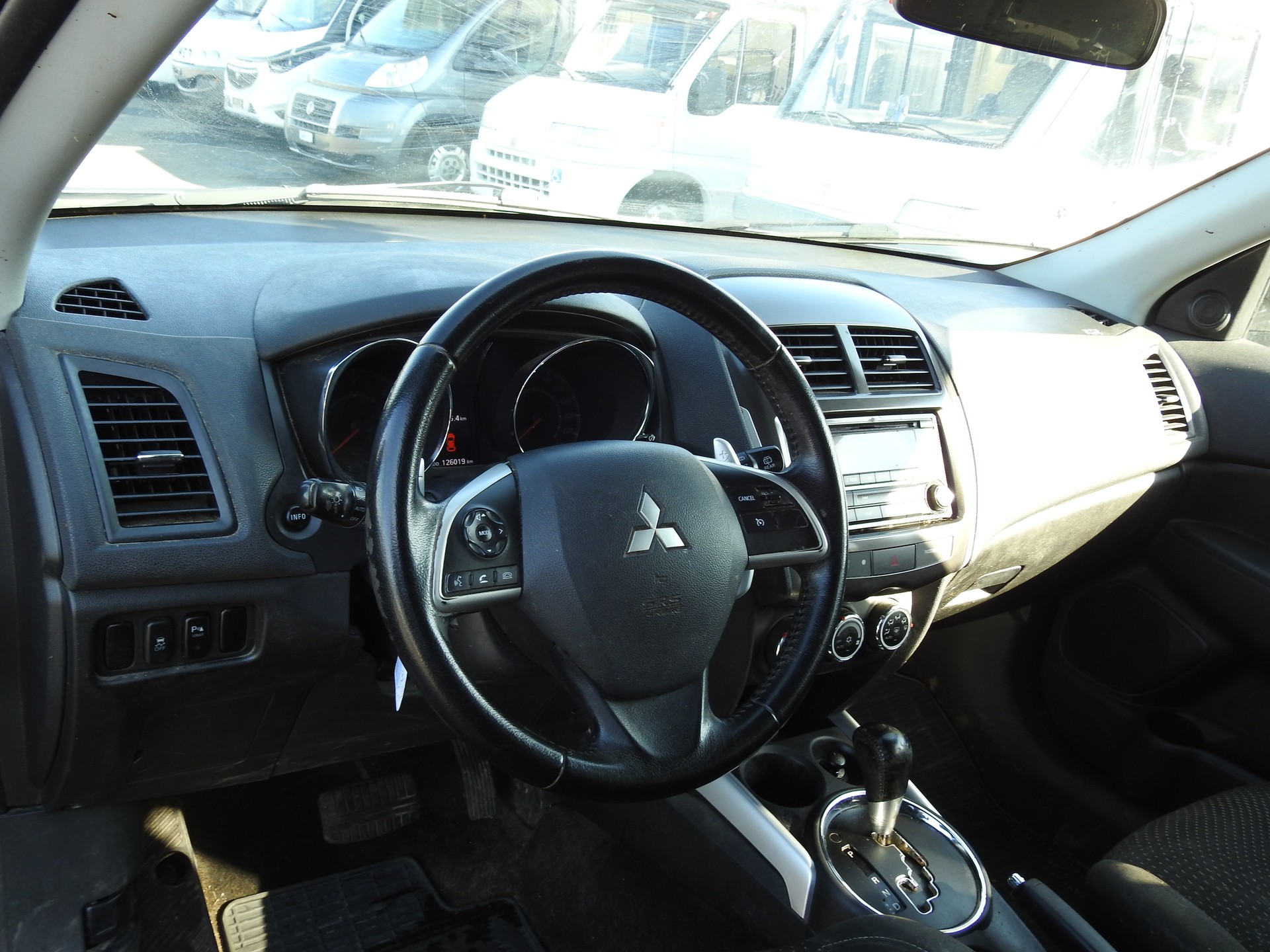 MITSUBISHI ASX 2.2 DID Intense 4WD Automatic-image-12