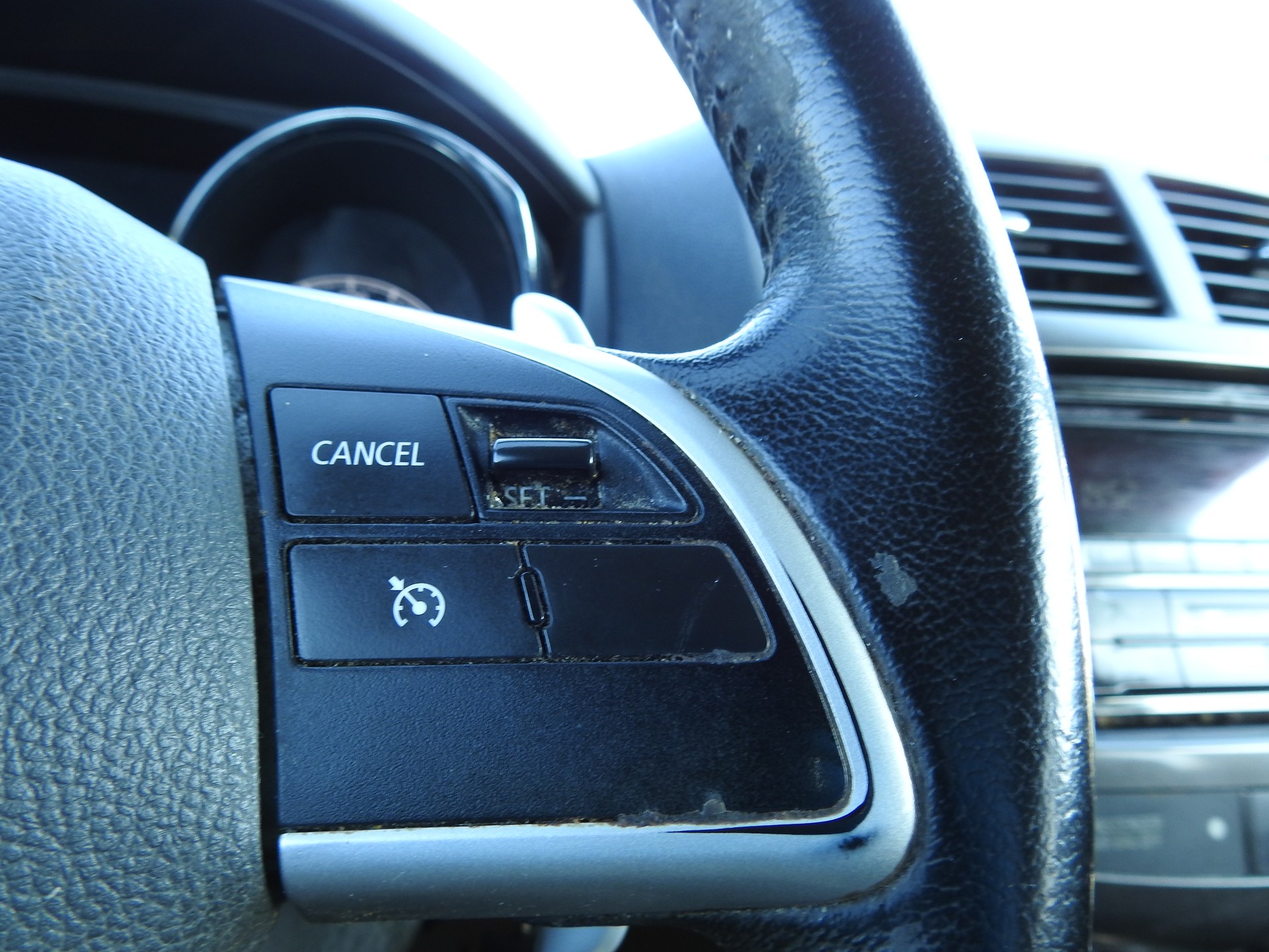 MITSUBISHI ASX 2.2 DID Intense 4WD Automatic-image-22