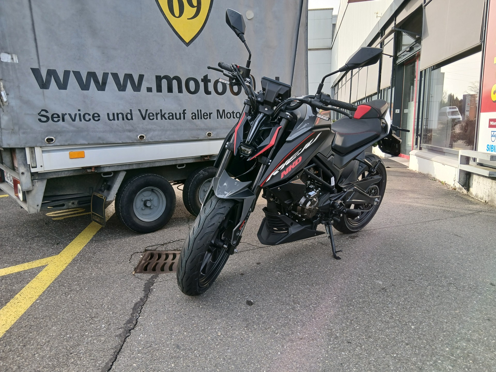 RIEJU NKD 125 R ABS/TCS-showroom-element-1
