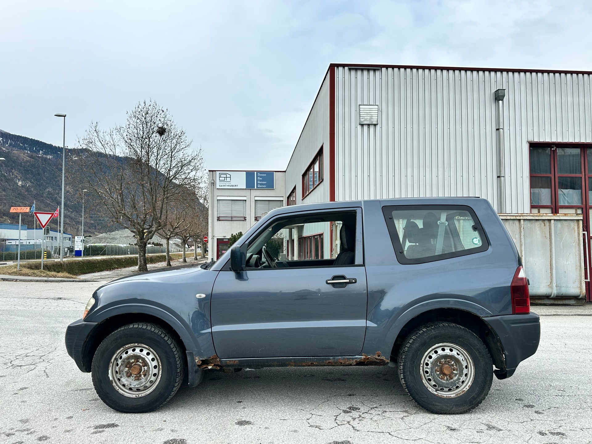 MITSUBISHI Pajero 3.2 DI-D Classic-image-5