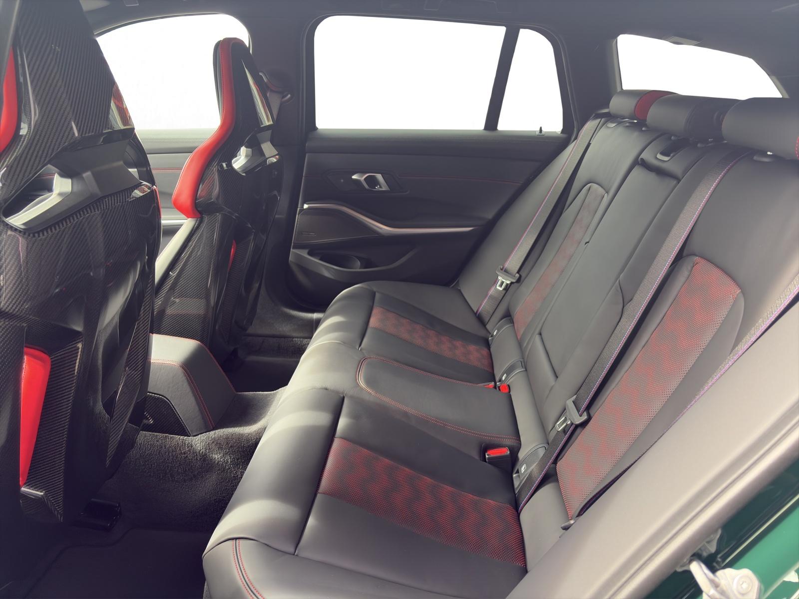 BMW M3 CS xDrive Touring-image-13