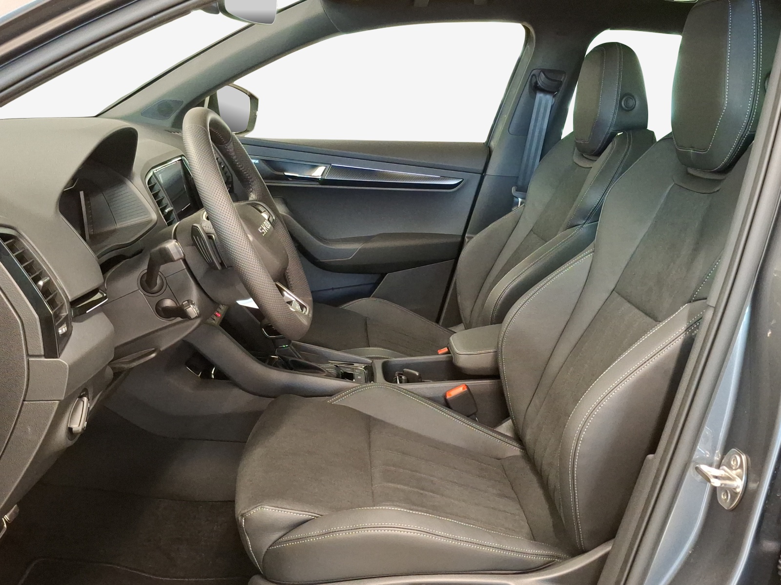SKODA Karoq 2.0 TSI SportLine 4x4 DSG-image-7