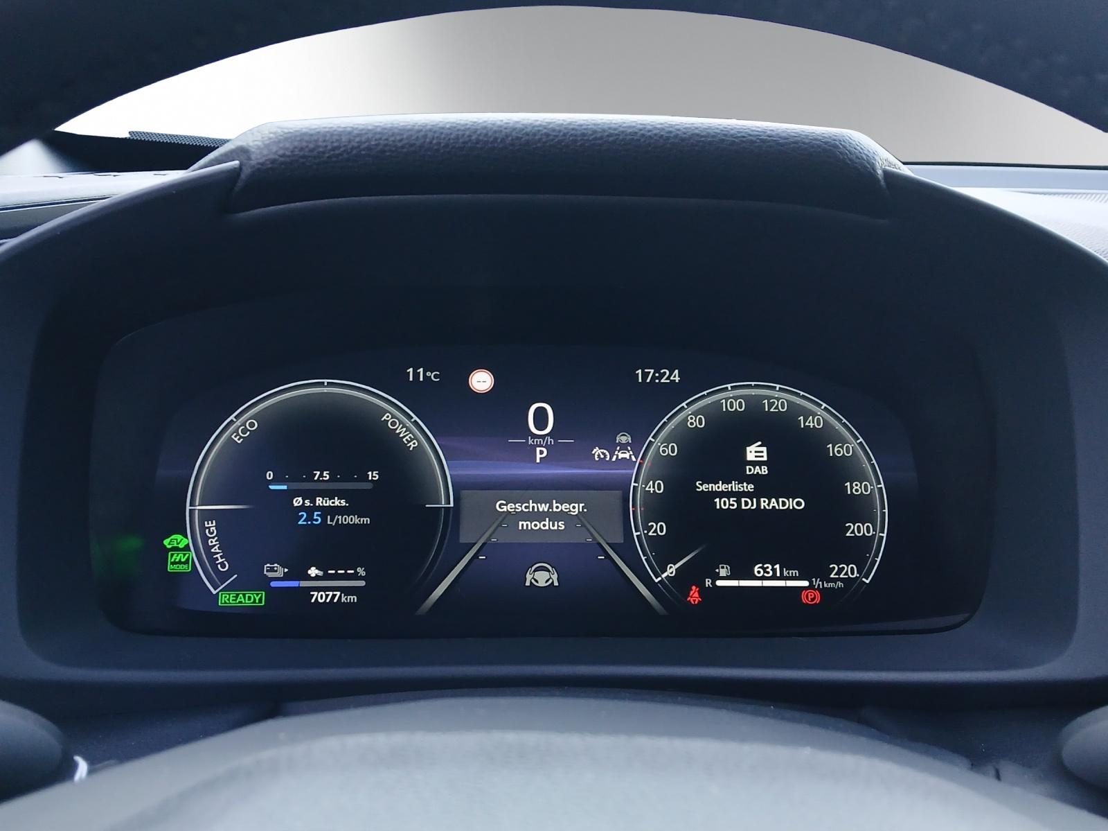 TOYOTA C-HR 2.0 PHEV Swiss Edition-image-9