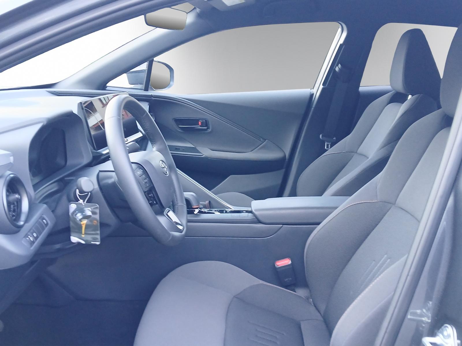 TOYOTA C-HR 2.0 PHEV Swiss Edition-image-5