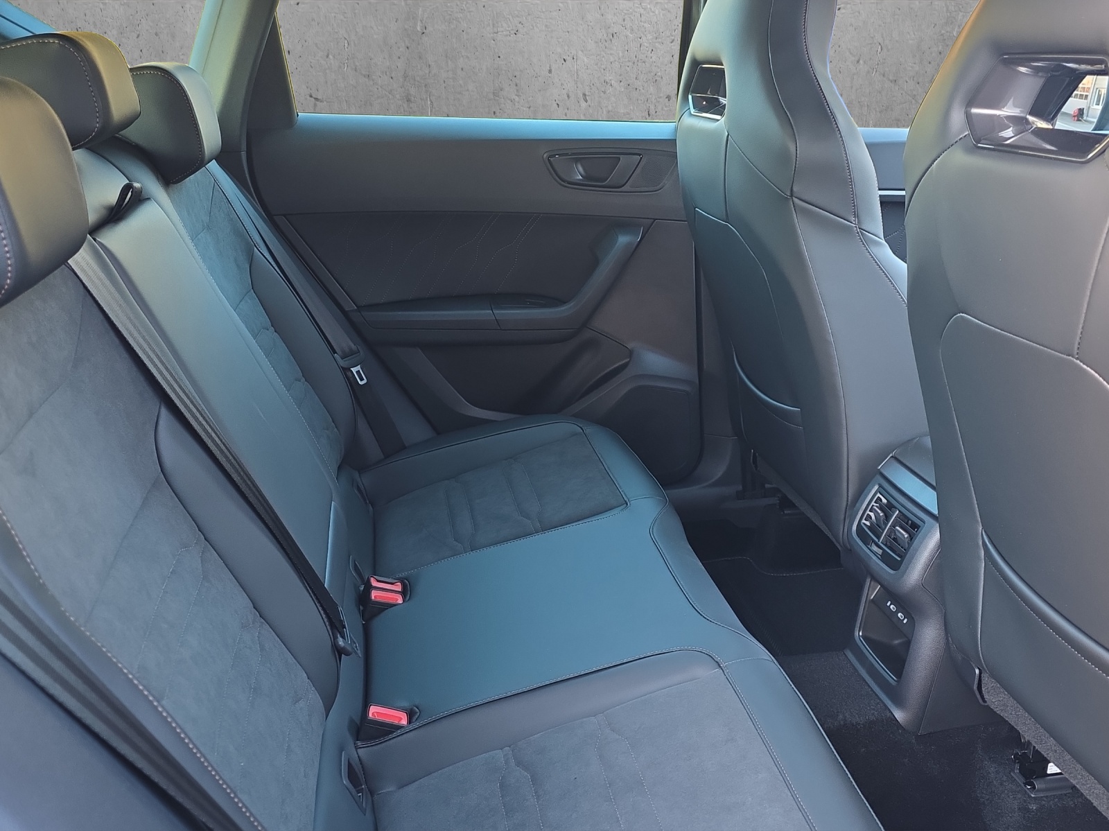 CUPRA Ateca 2.0TSI Inicio 4Drive DSG-image-11