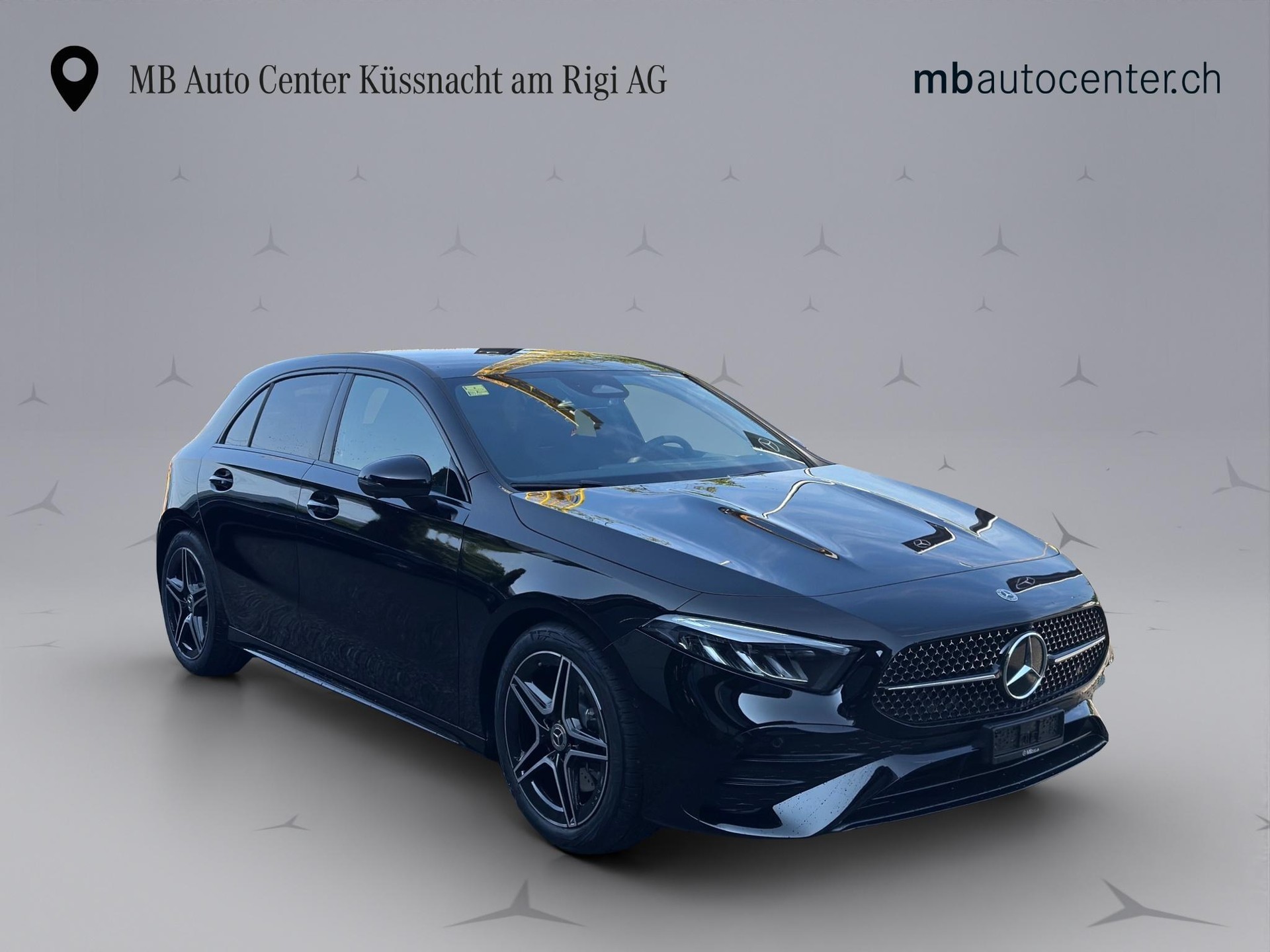 MERCEDES-BENZ A 220 d AMG Line-image-8
