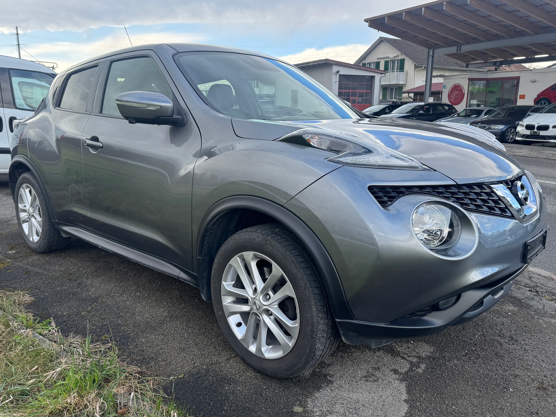 NISSAN Juke 1.6 DIG-T tekna 4x4 Xtronic M-CVT-image-1