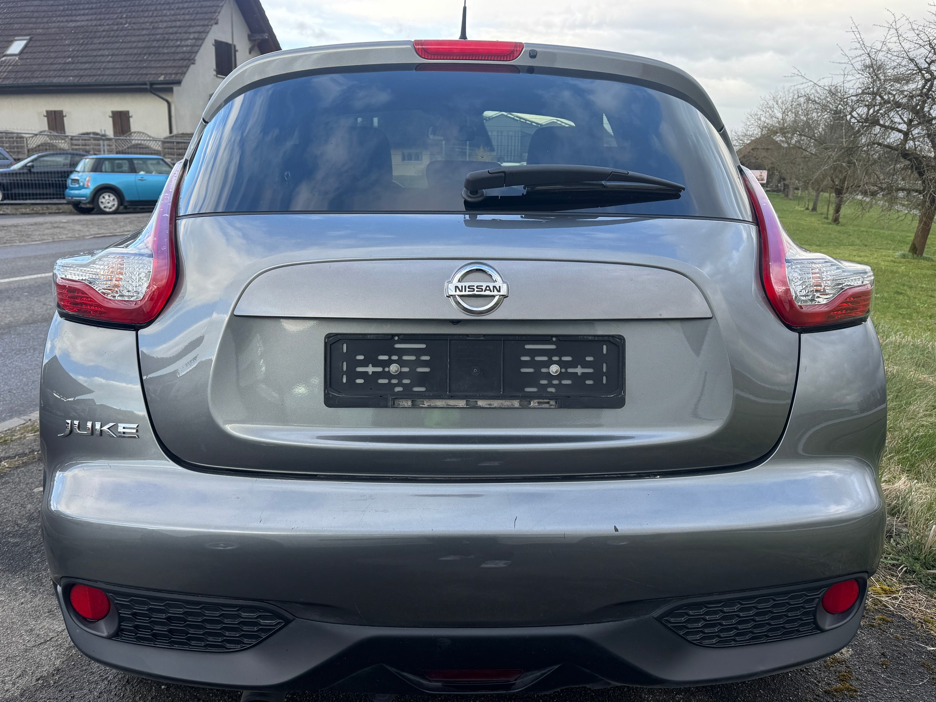NISSAN Juke 1.6 DIG-T tekna 4x4 Xtronic M-CVT-image-3