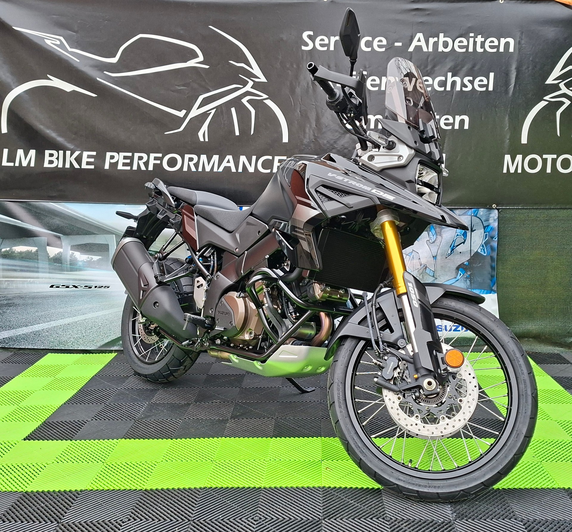SUZUKI DL 1050 DE-showroom-element-2