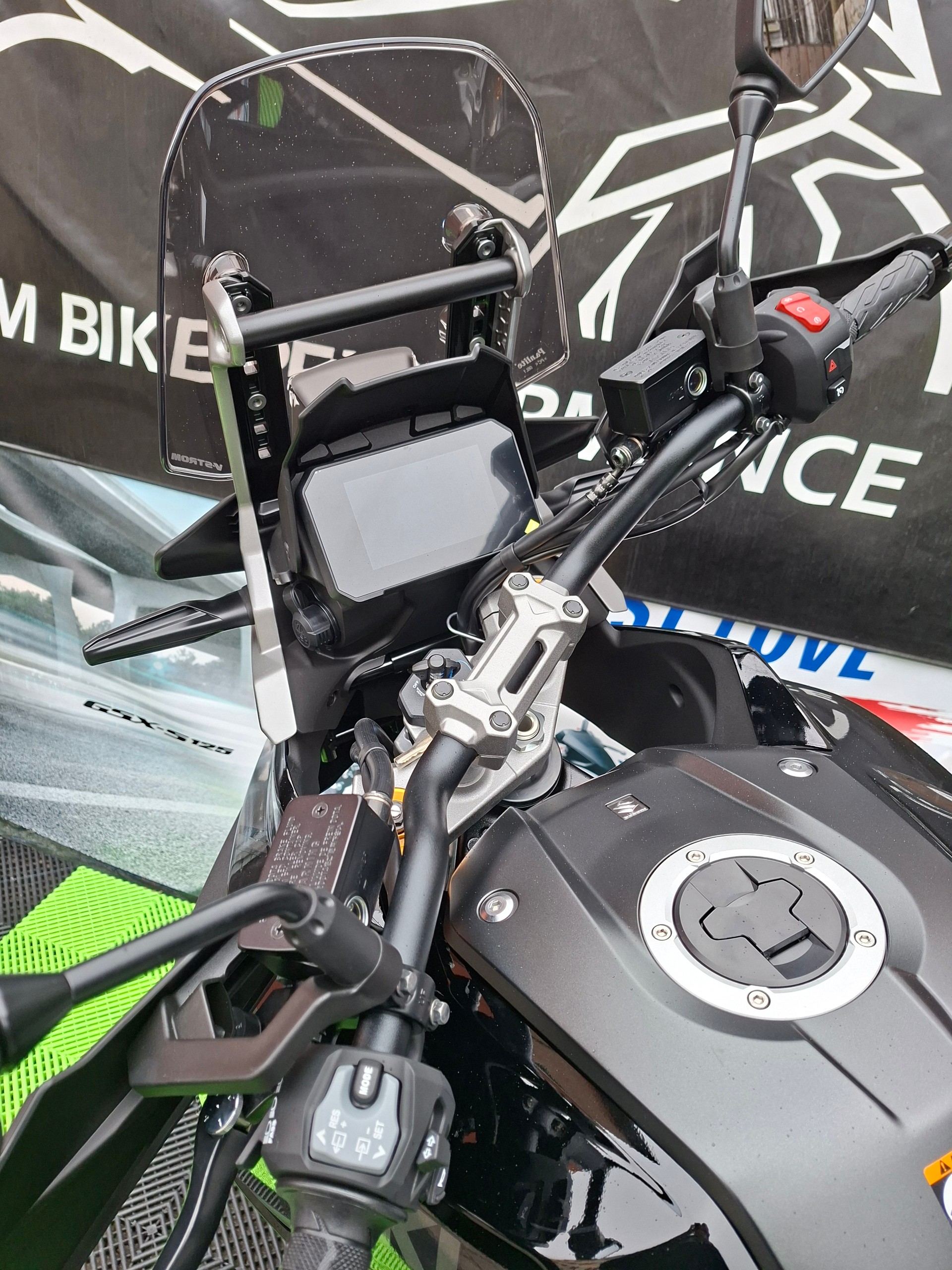 SUZUKI DL 1050 DE-image-9