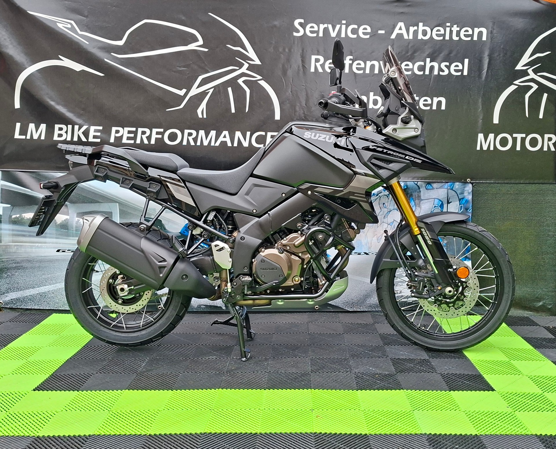SUZUKI DL 1050 DE