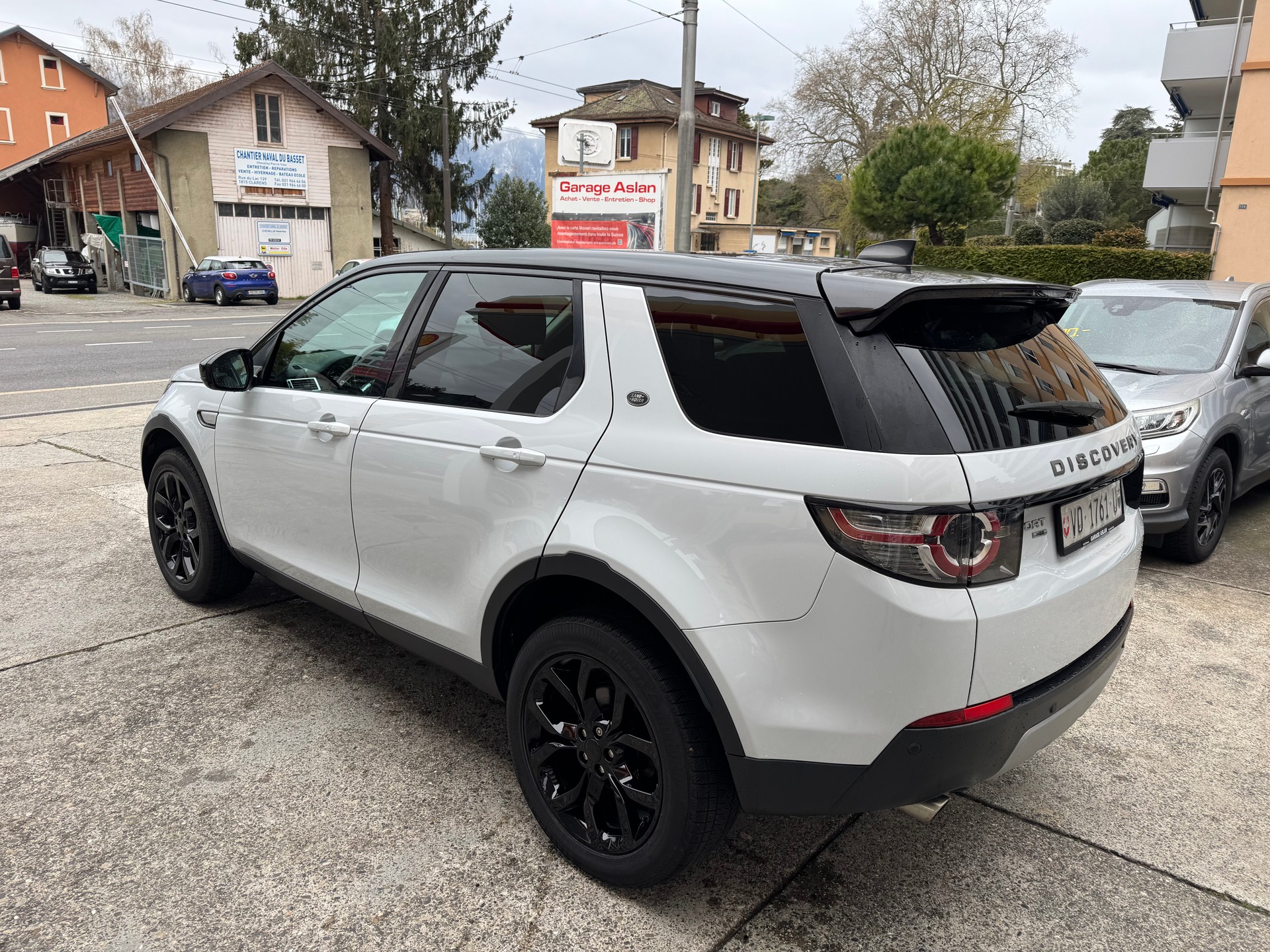 LAND ROVER Discovery Sport 2.0 TD4 HSE AT9-image-1