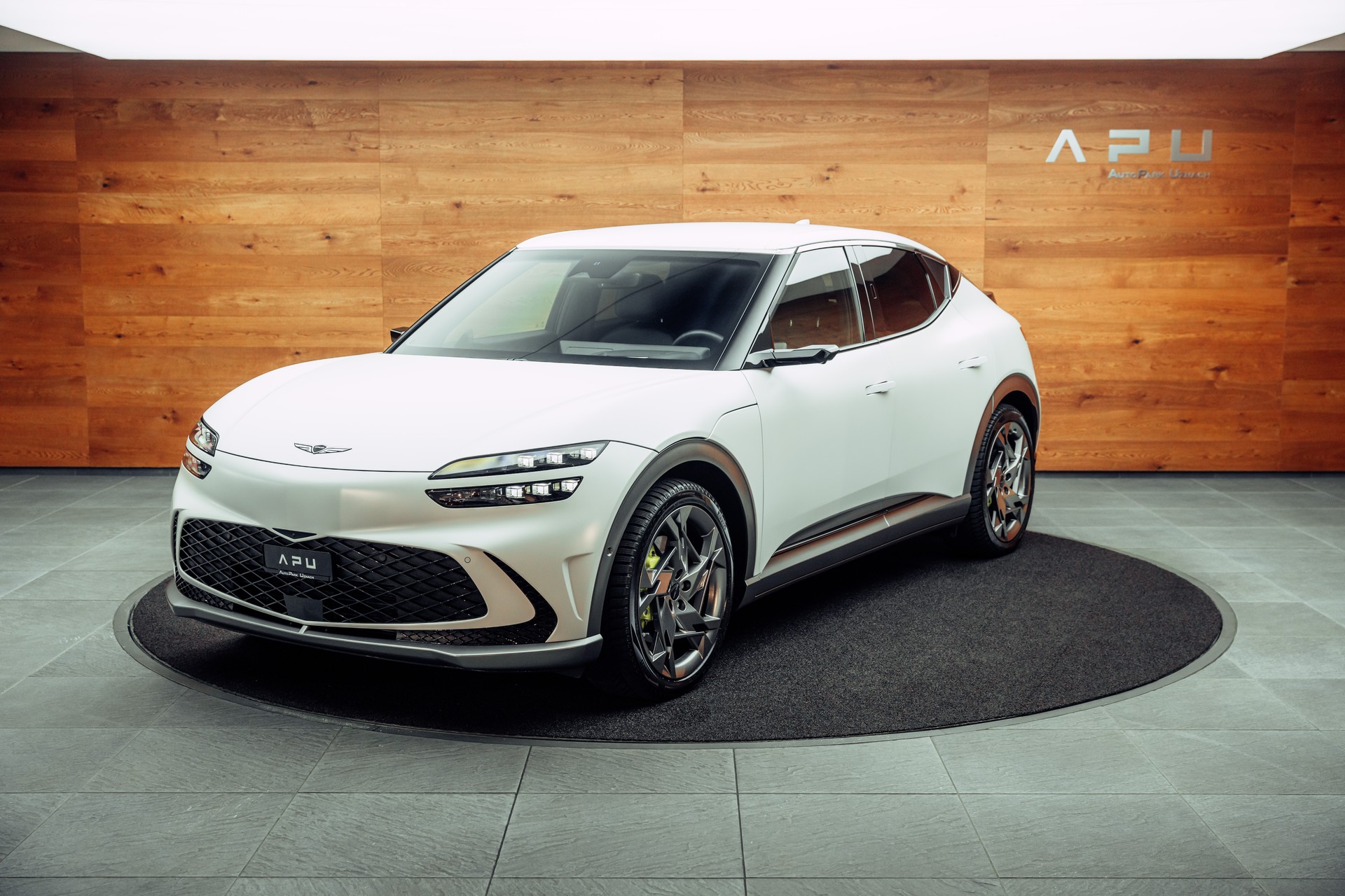 GENESIS GV60 77.4 kWh Sport Plus AWD-image-3