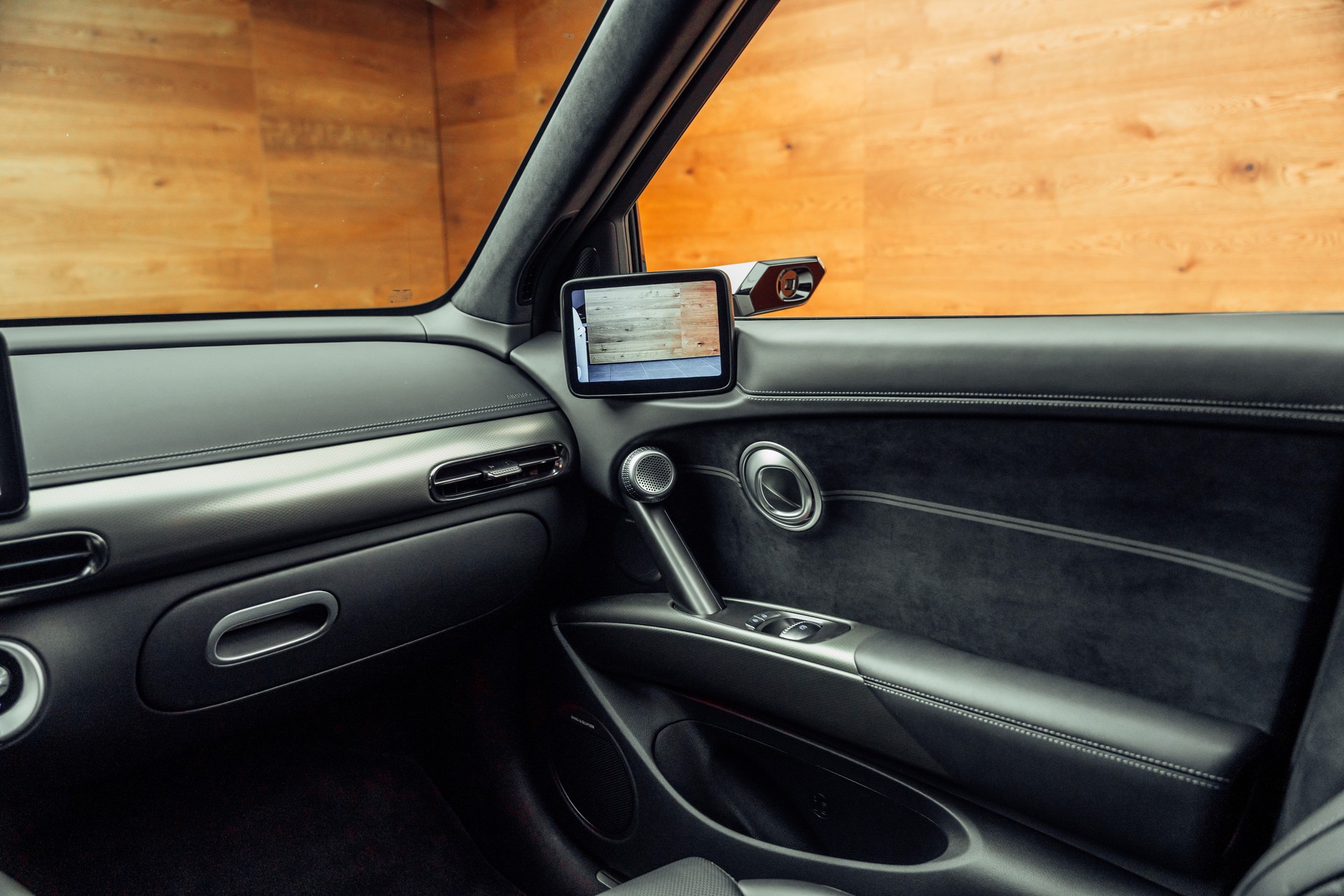 GENESIS GV60 77.4 kWh Sport Plus AWD-image-10