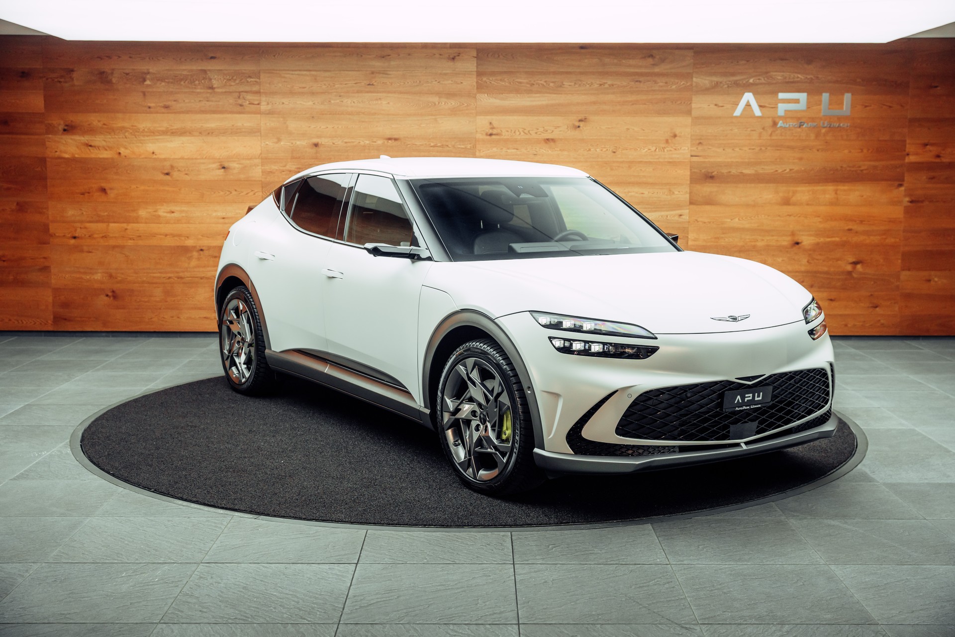 GENESIS GV60 77.4 kWh Sport Plus AWD-image-0