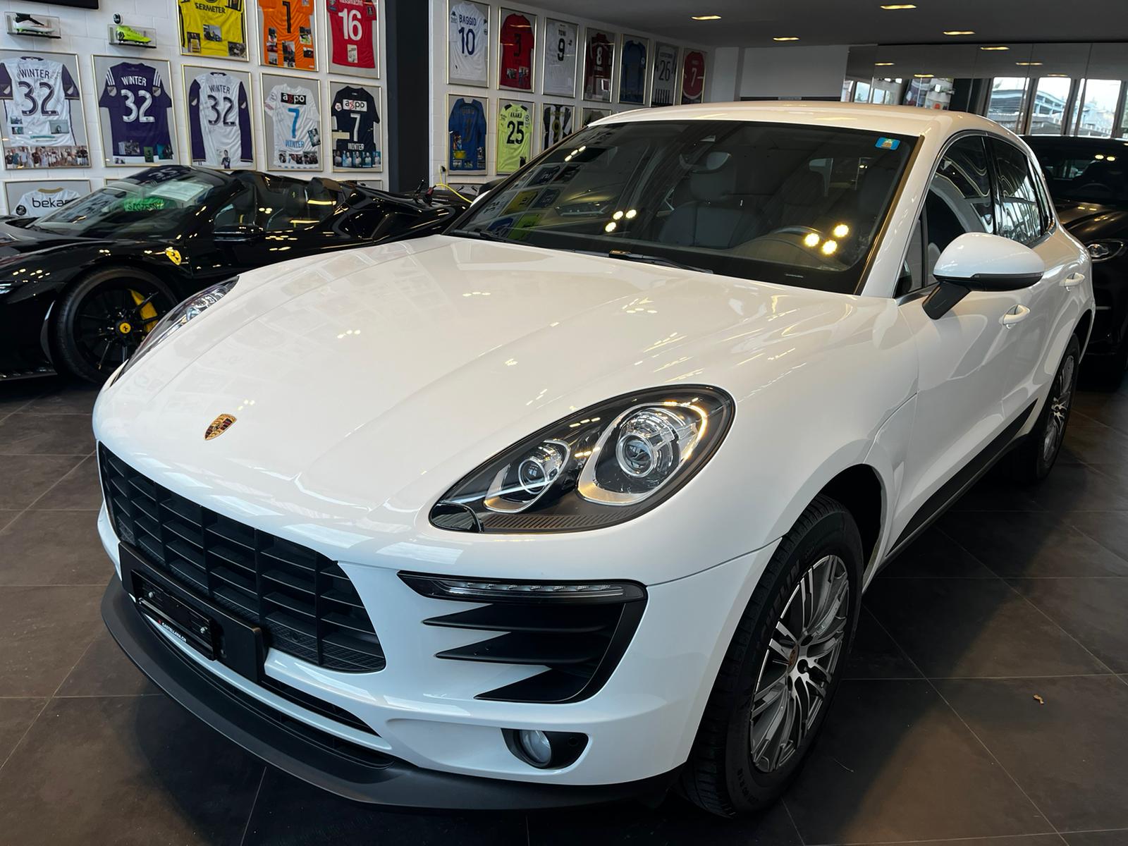 PORSCHE Macan S Diesel-image-3