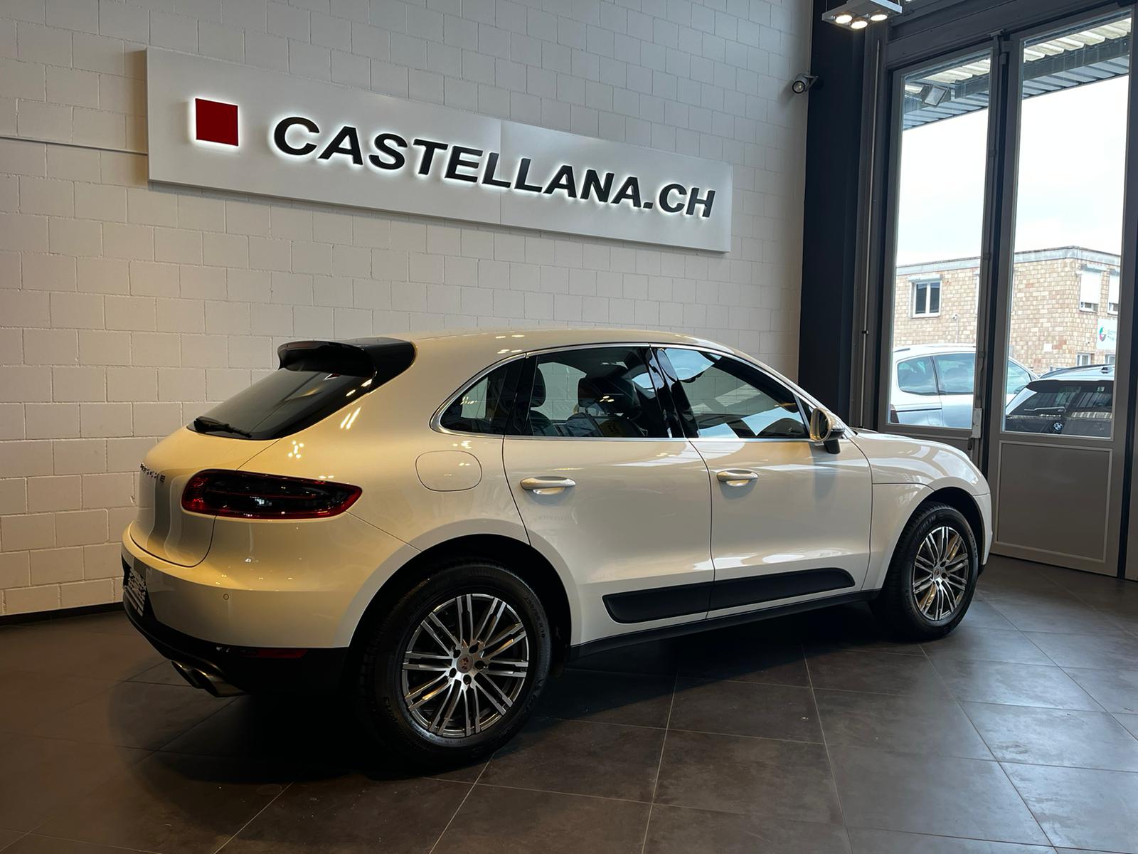 PORSCHE Macan S Diesel-image-5