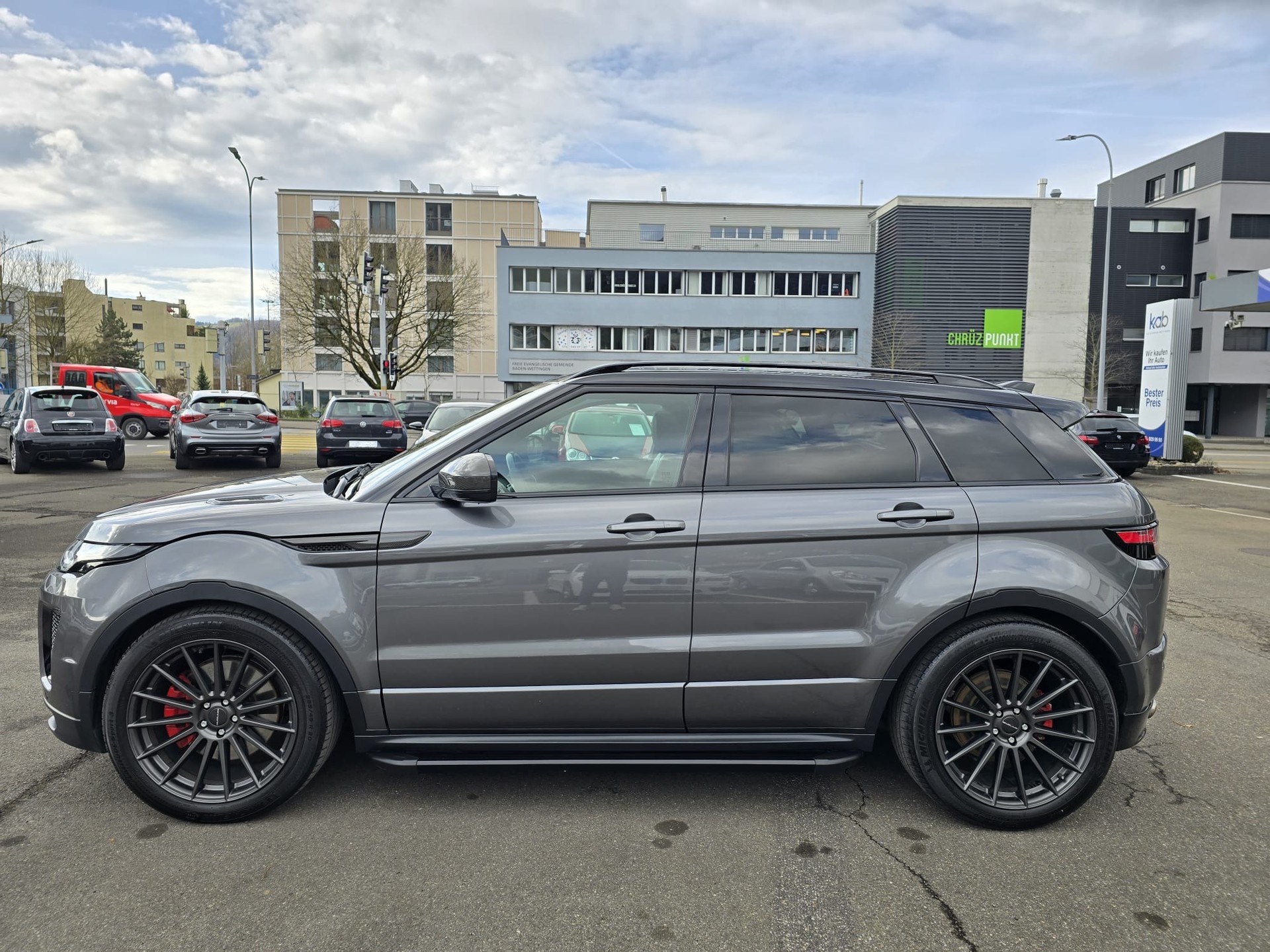 LAND ROVER Range Rover Evoque 2.0 Si4 HSE Dynamic AT9-image-7