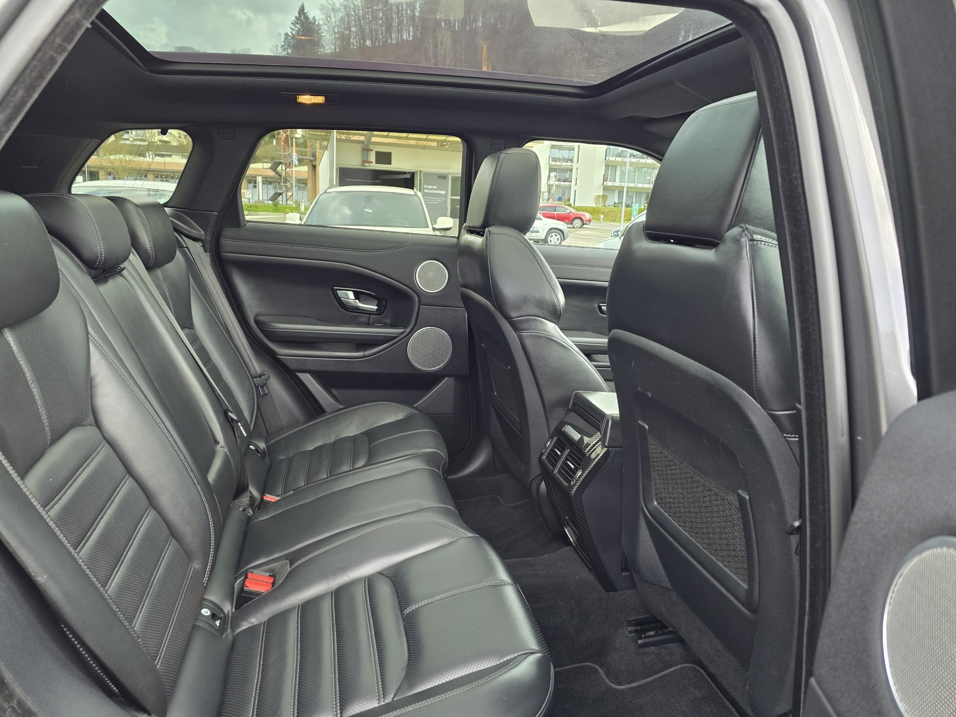 LAND ROVER Range Rover Evoque 2.0 Si4 HSE Dynamic AT9-image-13