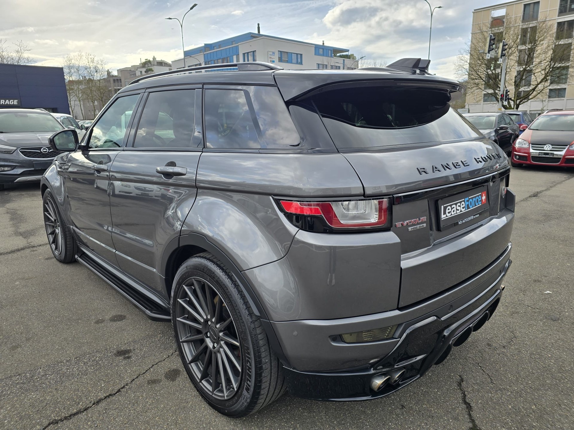 LAND ROVER Range Rover Evoque 2.0 Si4 HSE Dynamic AT9-image-4