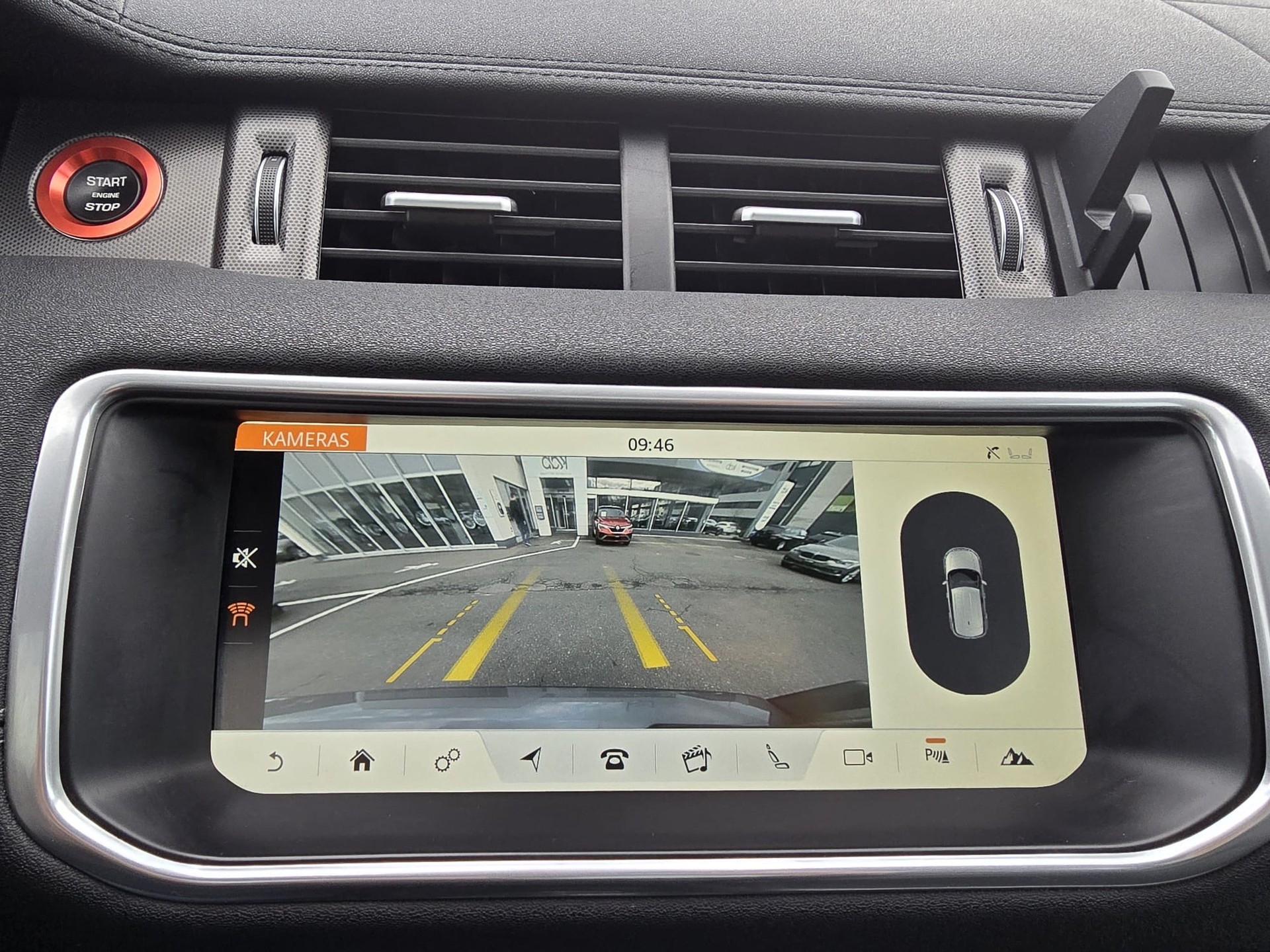 LAND ROVER Range Rover Evoque 2.0 Si4 HSE Dynamic AT9-image-16