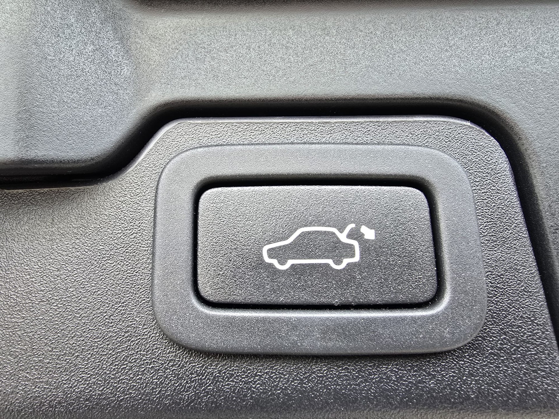 LAND ROVER Range Rover Evoque 2.0 Si4 HSE Dynamic AT9-image-19