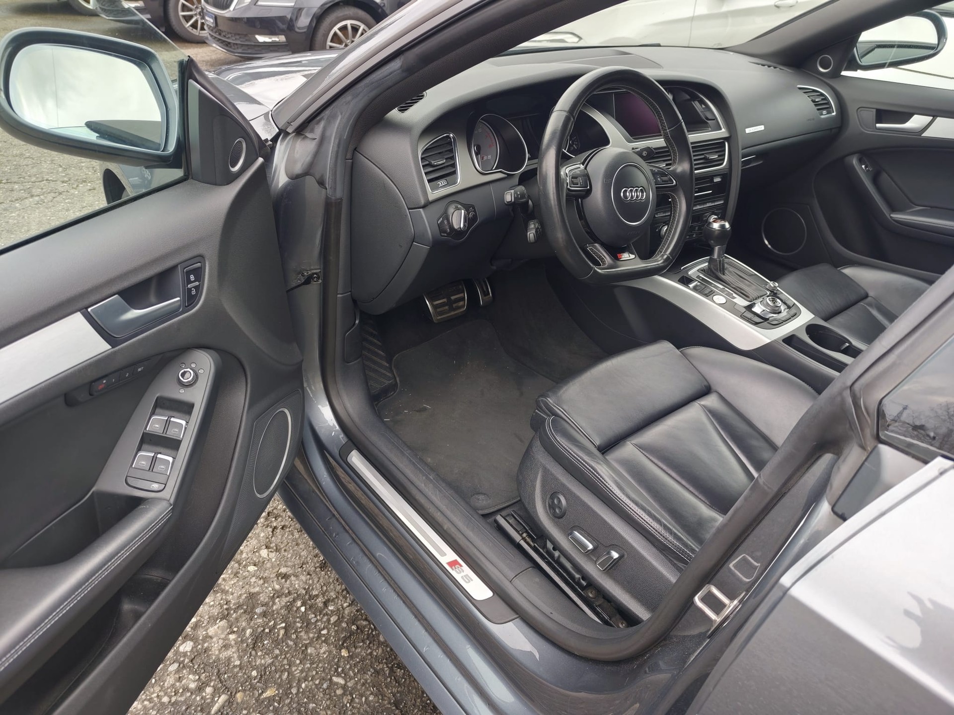AUDI S5 Sportback 3.0 TFSI quattro S-tronic-image-5