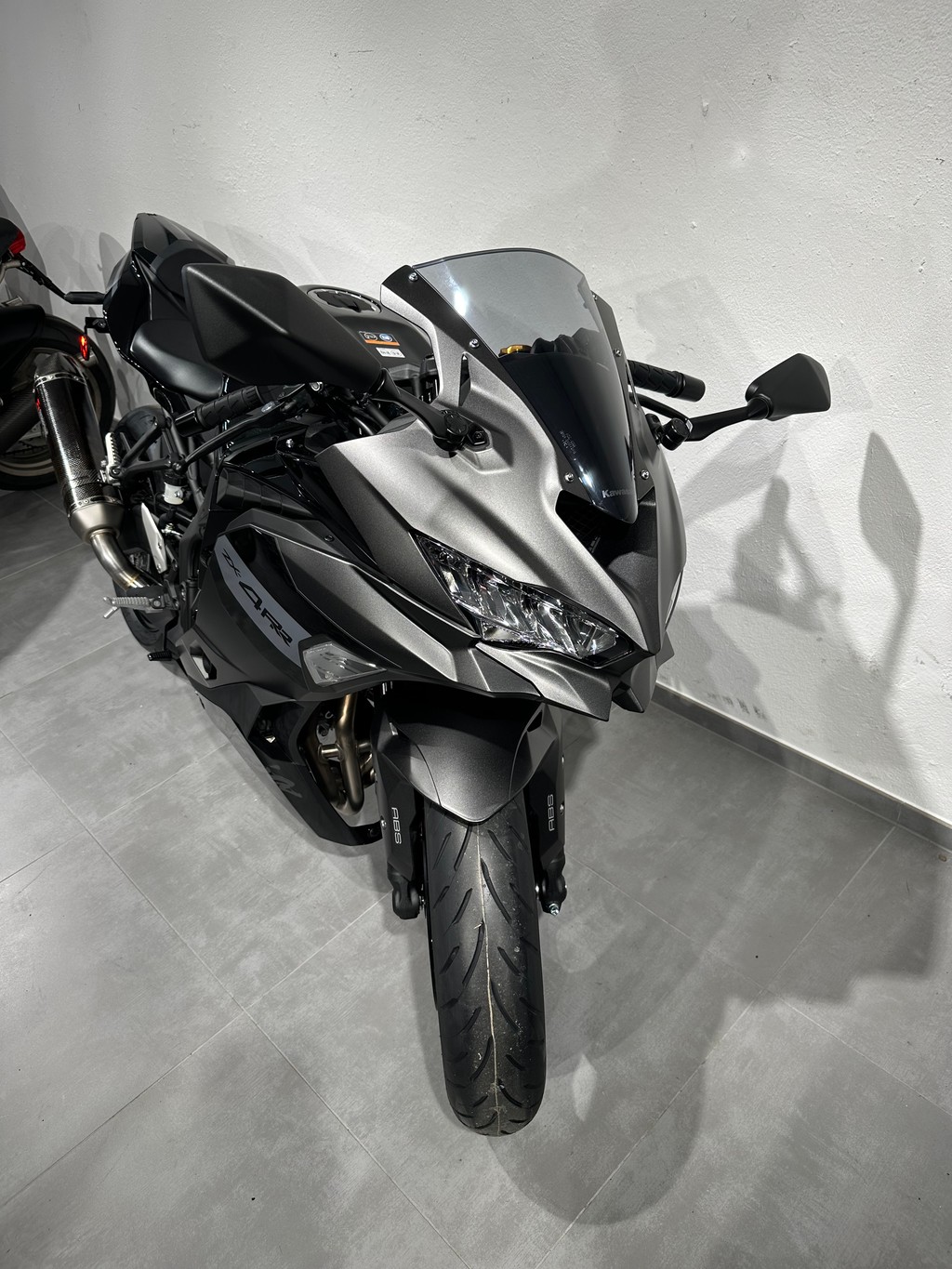 KAWASAKI Ninja ZX-4RR (35kW)-showroom-element-1