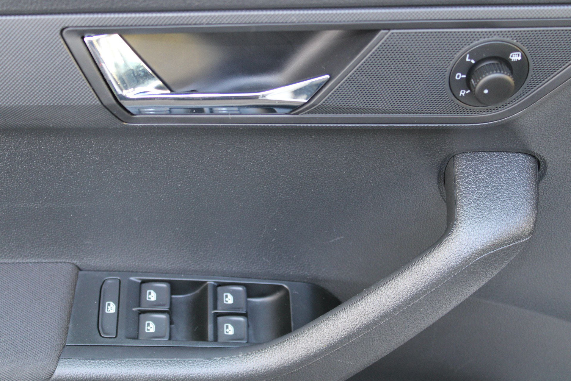 SKODA Fabia Combi 1.0 TSI Ambition DSG-image-10
