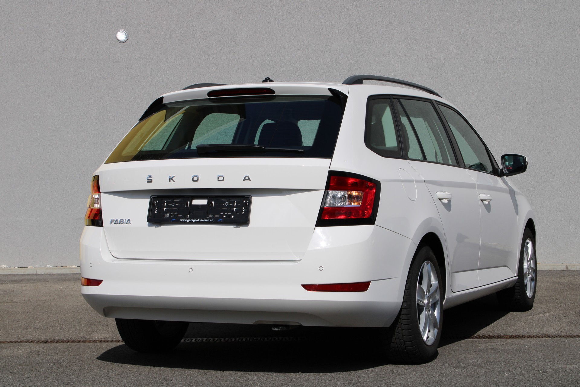 SKODA Fabia Combi 1.0 TSI Ambition DSG-image-5