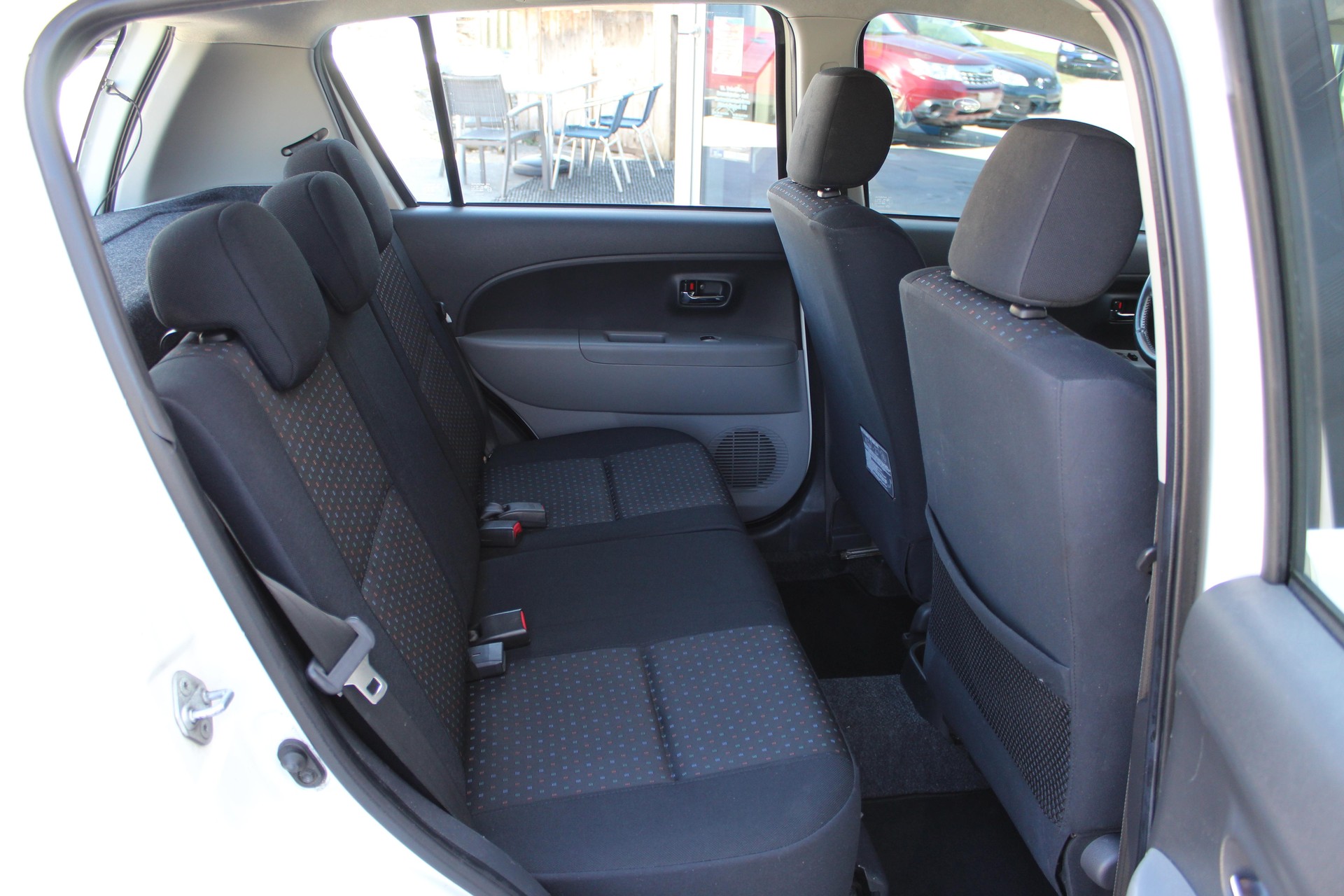 DAIHATSU Sirion 1.3 eco 4WD-image-9