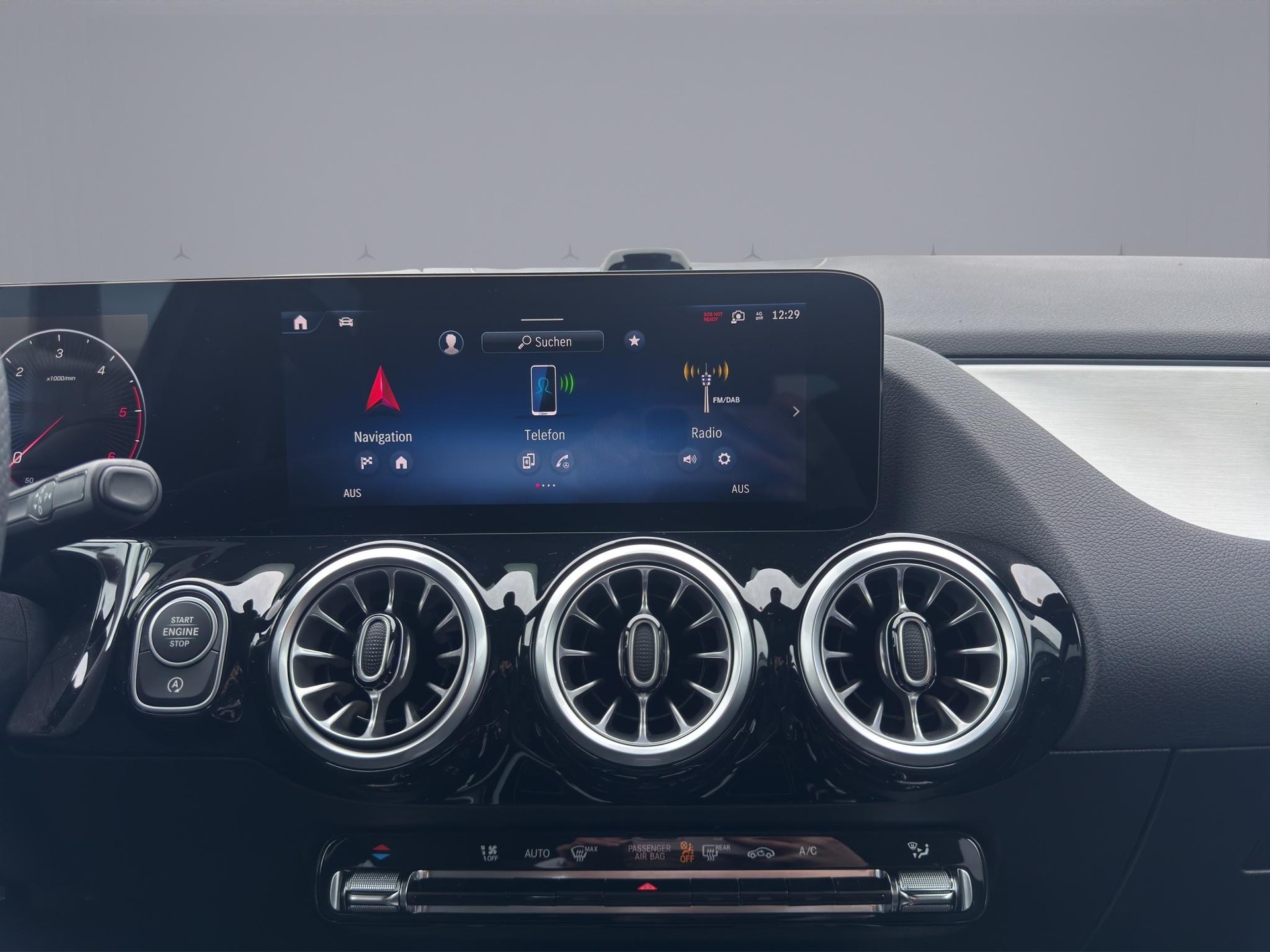 MERCEDES-BENZ GLA 220 d Swiss Star AMG Line 4matic-image-15