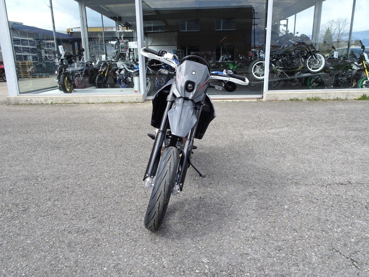SUZUKI DR-Z4 SM Fun-showroom-element-2