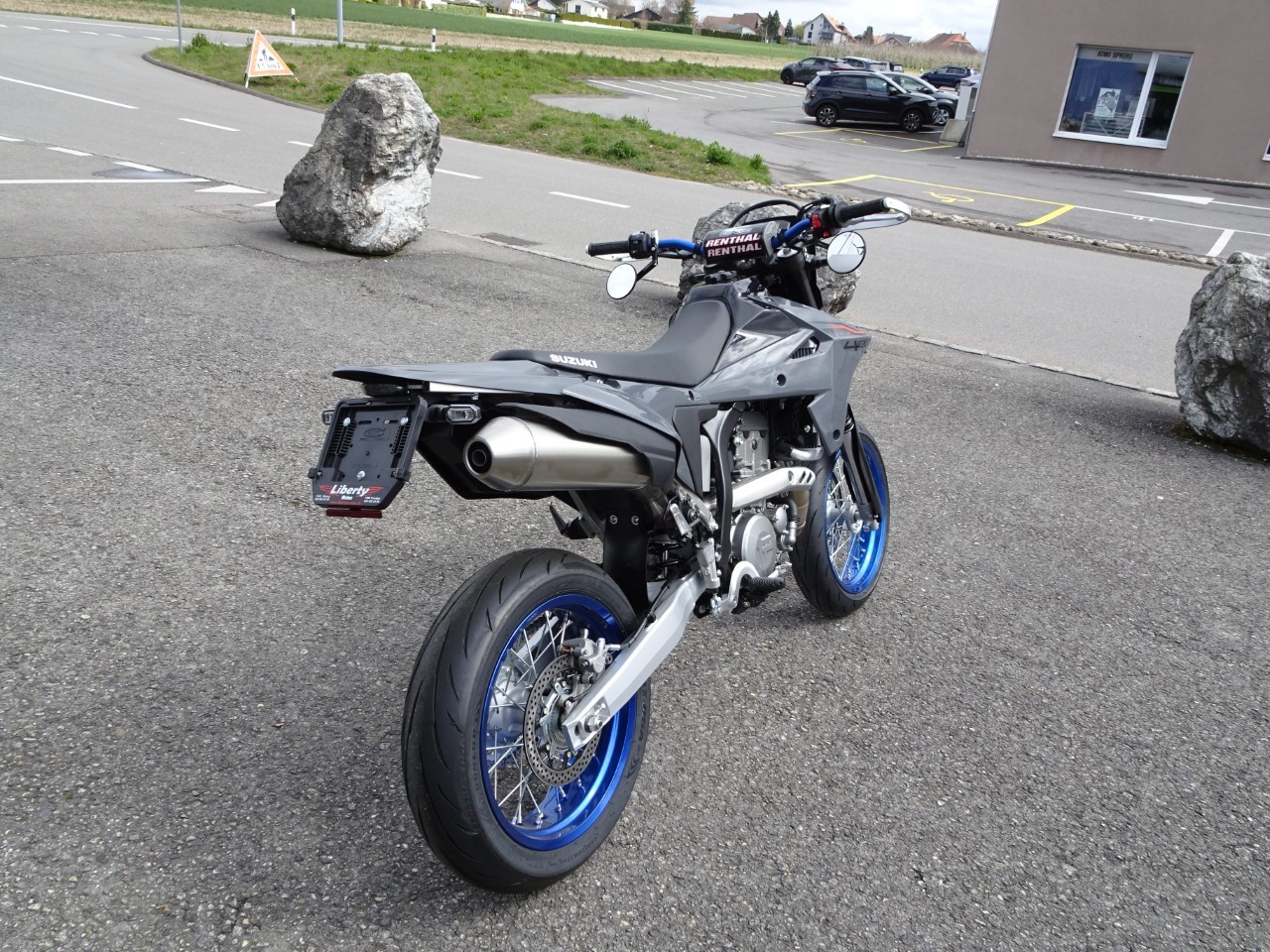 SUZUKI DR-Z4 SM Fun-image-4
