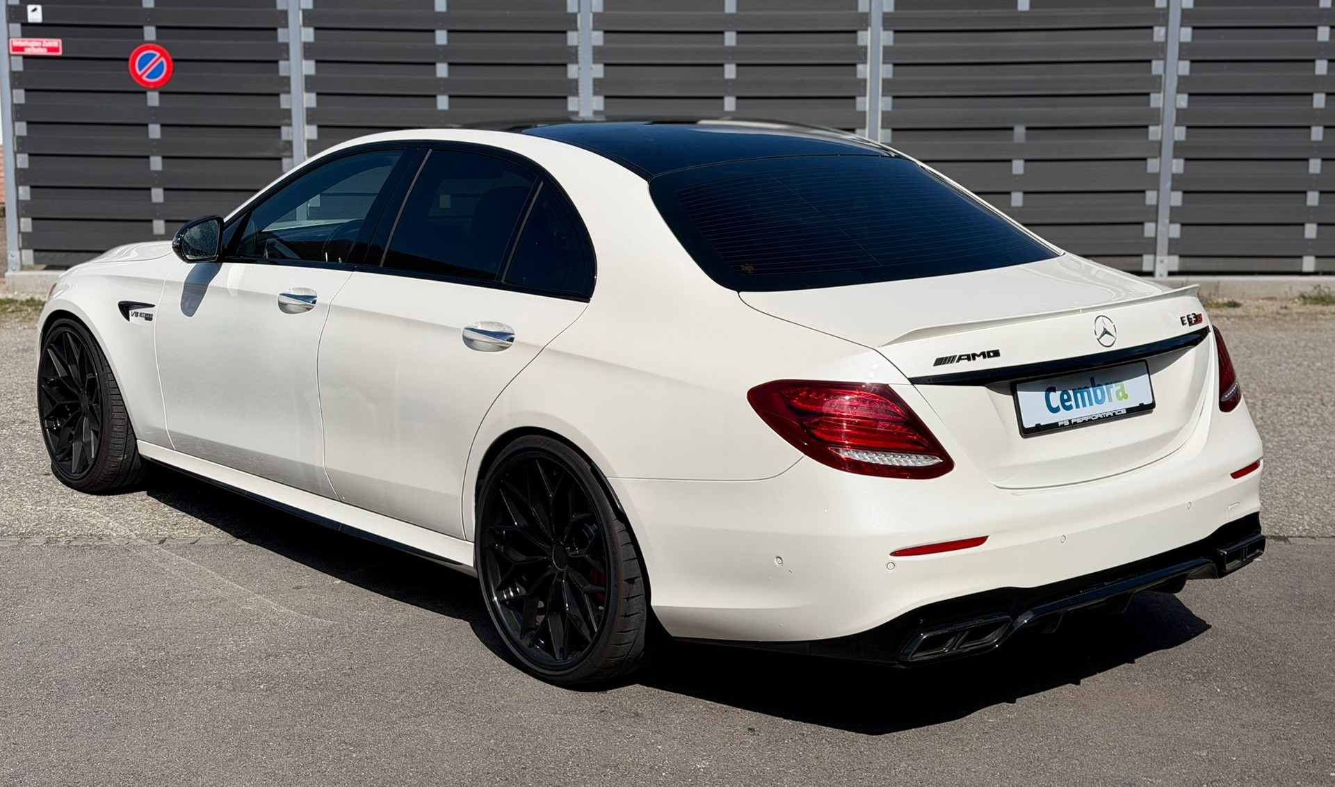 MERCEDES-BENZ E 63 AMG S 4Matic Speedshift MCT-image-3