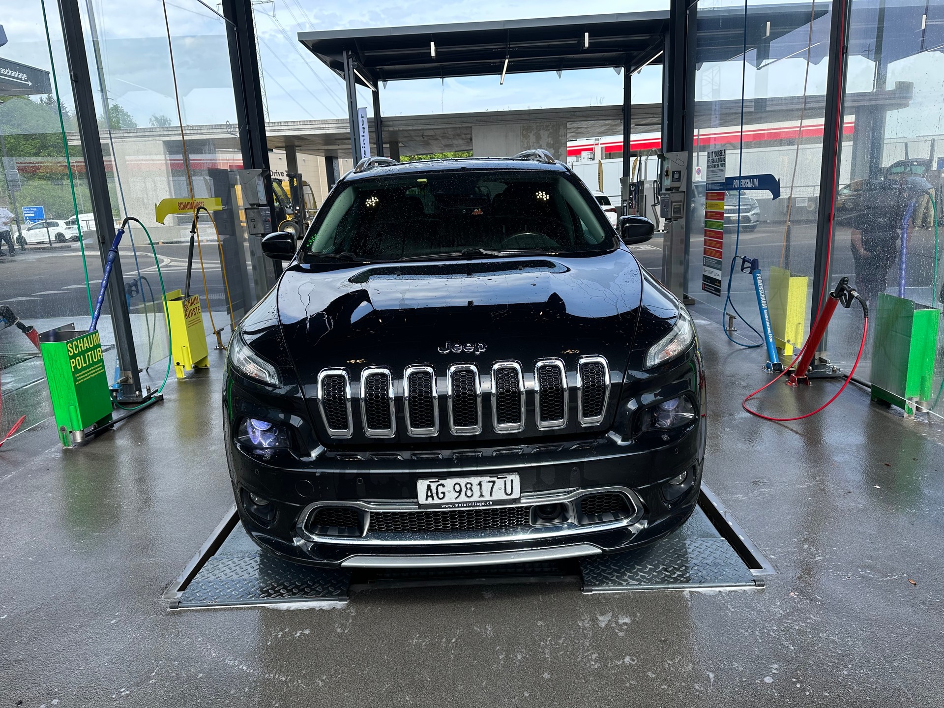 JEEP Cherokee 2.2TD Overland AWD 9ATX AD-image-0