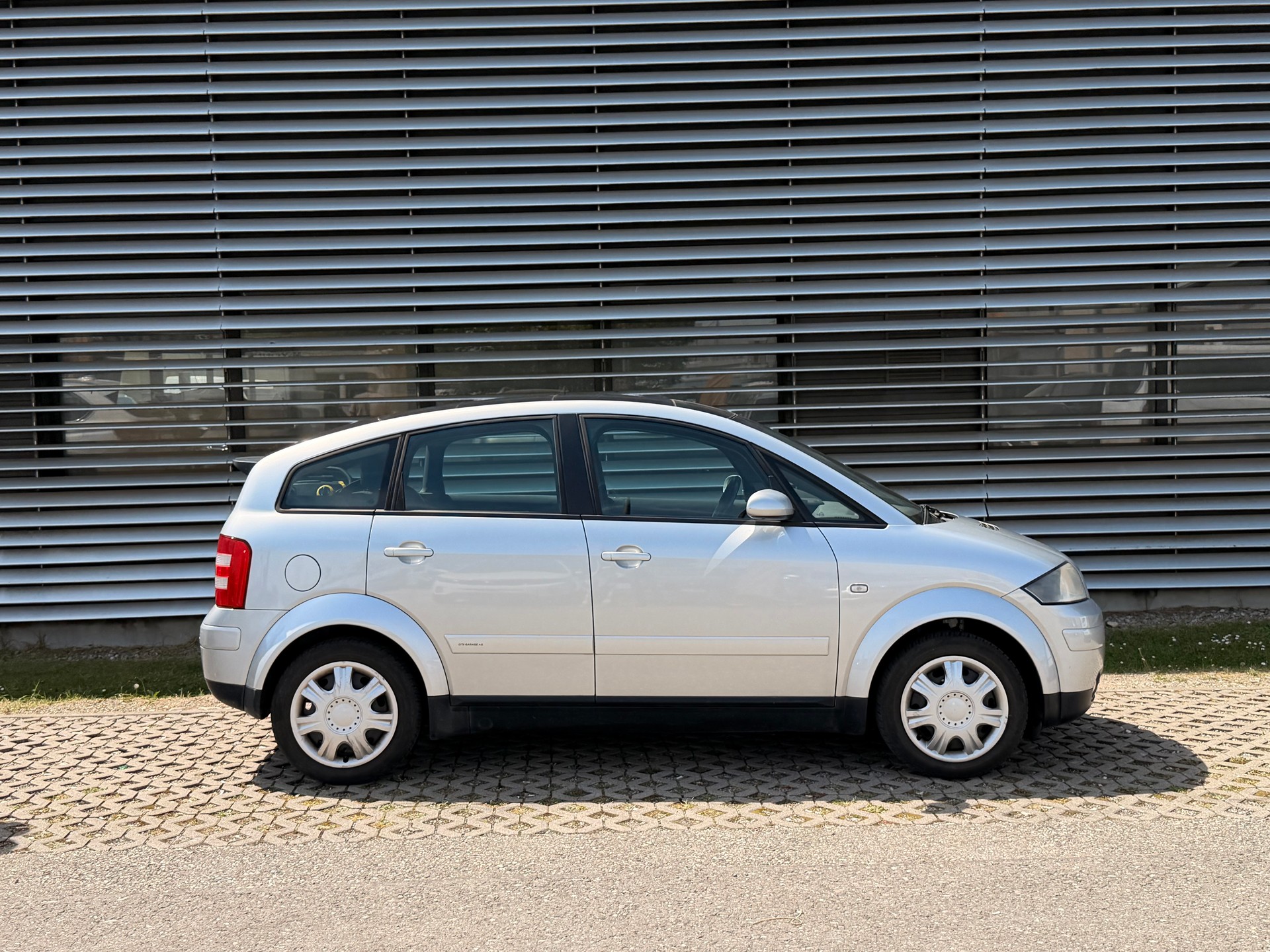 AUDI A2 1.6 FSI-image-2