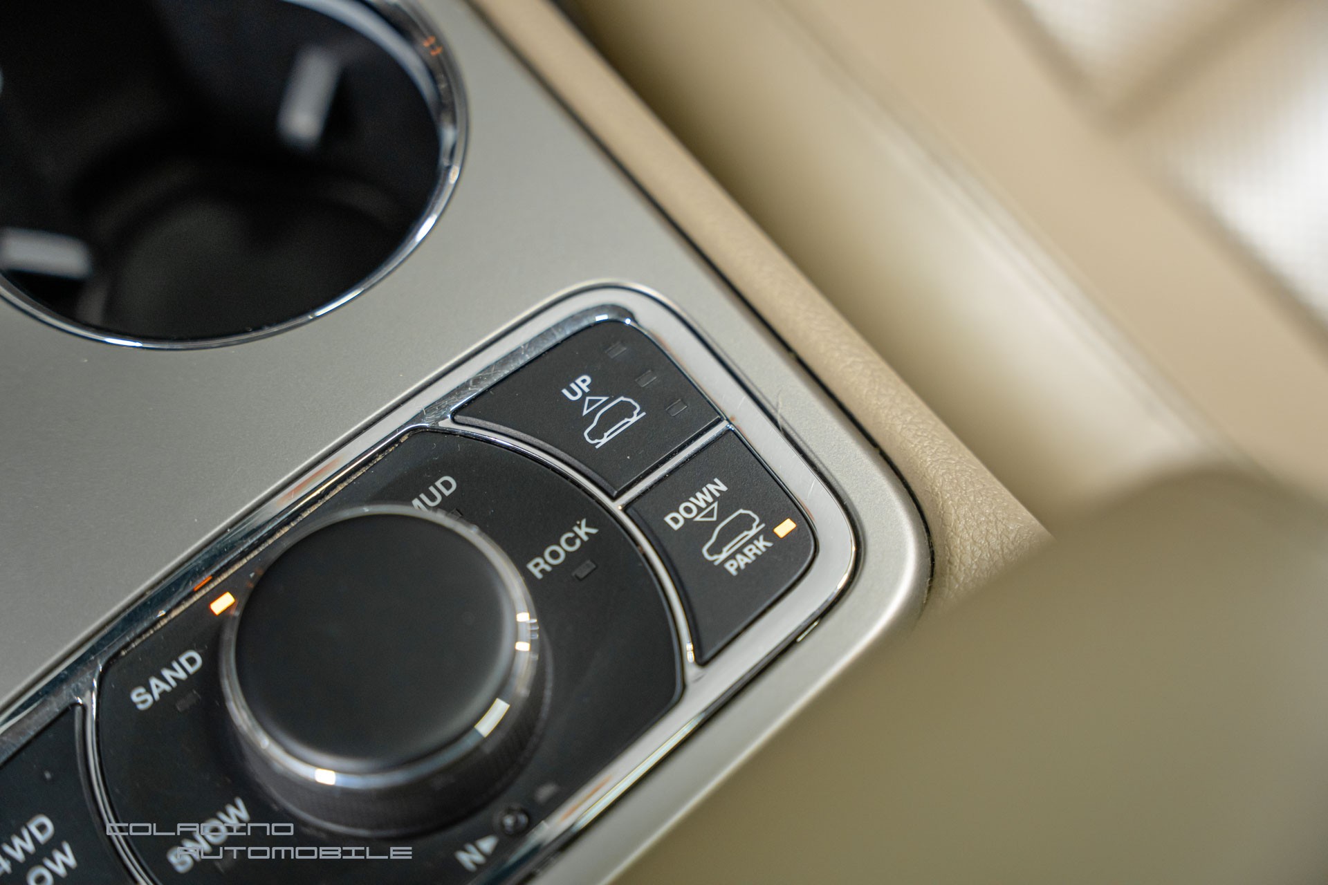 JEEP Grand Cherokee 3.0 CRD Overland Automatic-image-28