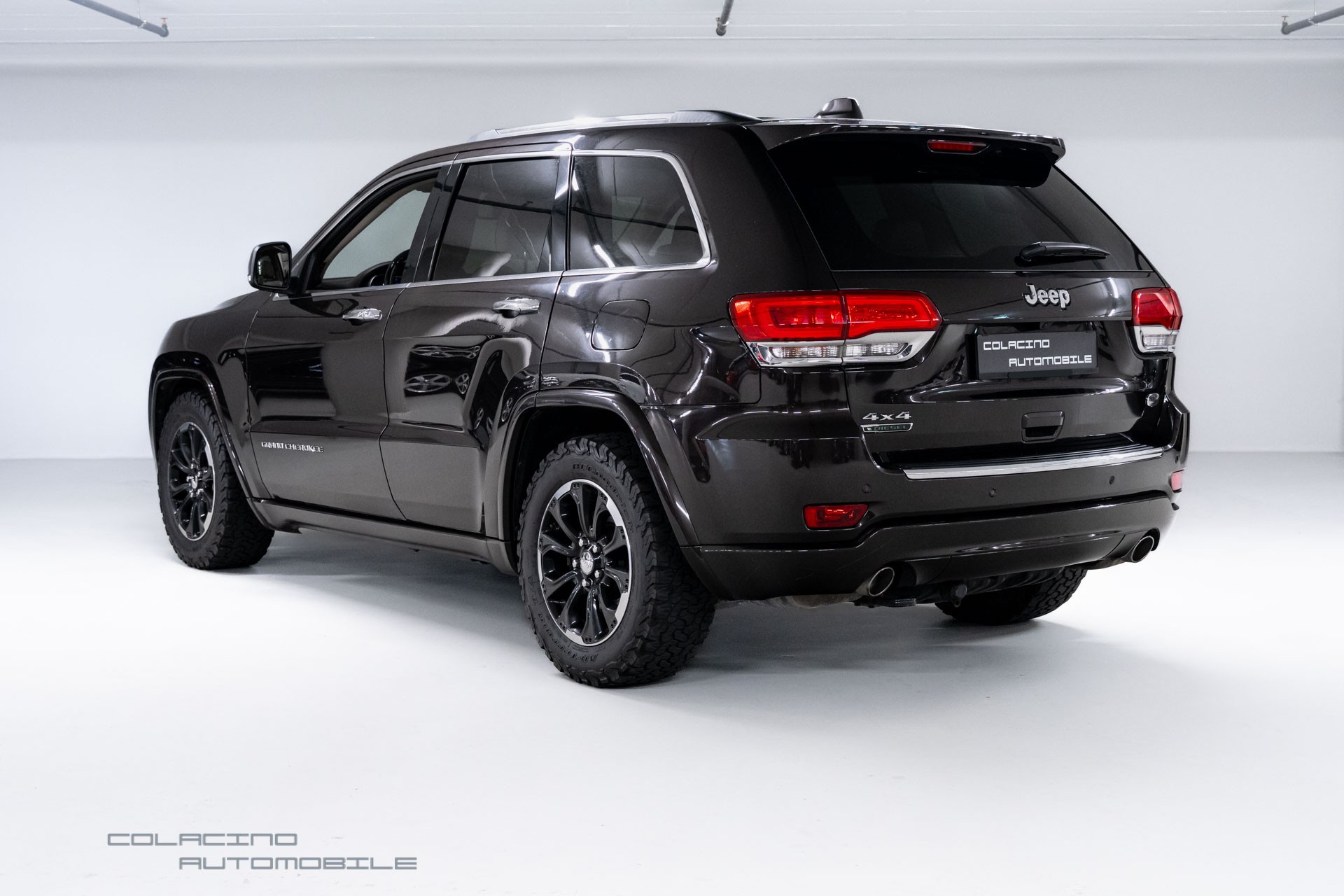 JEEP Grand Cherokee 3.0 CRD Overland Automatic-showroom-element-3